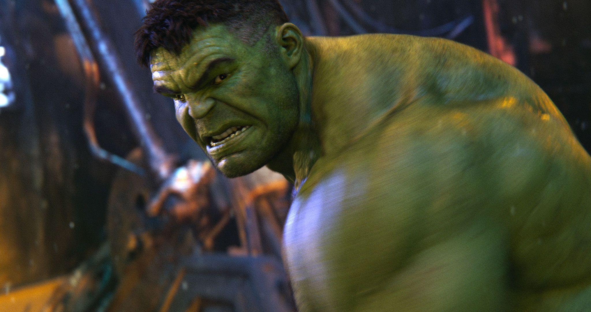 2048x1080 Funko! Pops reveal new look for Hulk in Avengers: Endgame