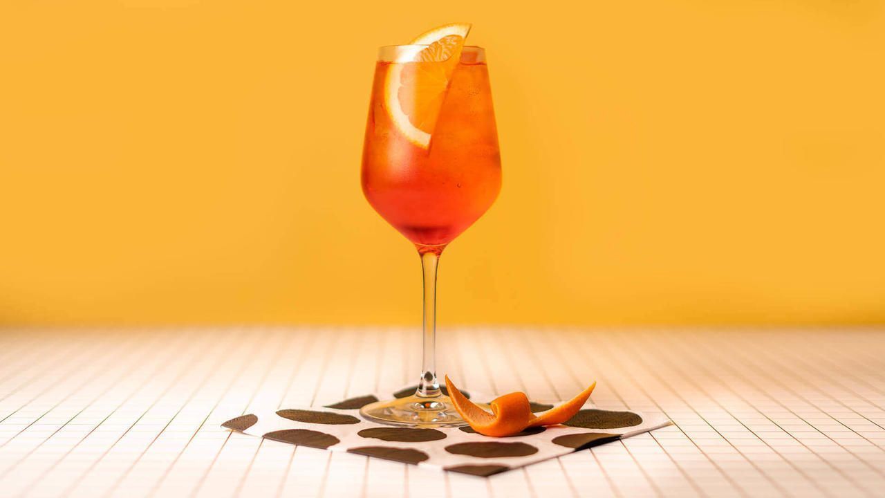 1280x720 Aperol Spritz Recipe. European