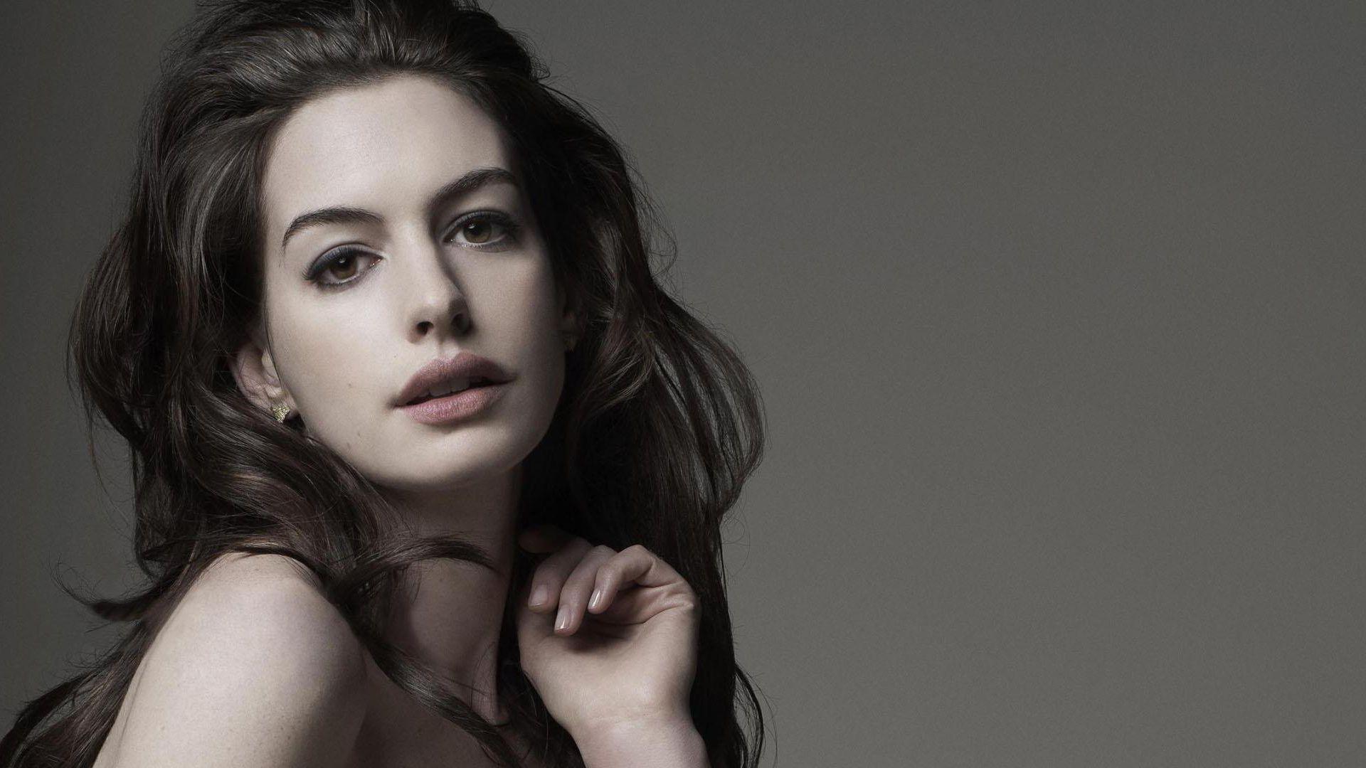 1920x1080 HD Anne Hathaway Wallpaper