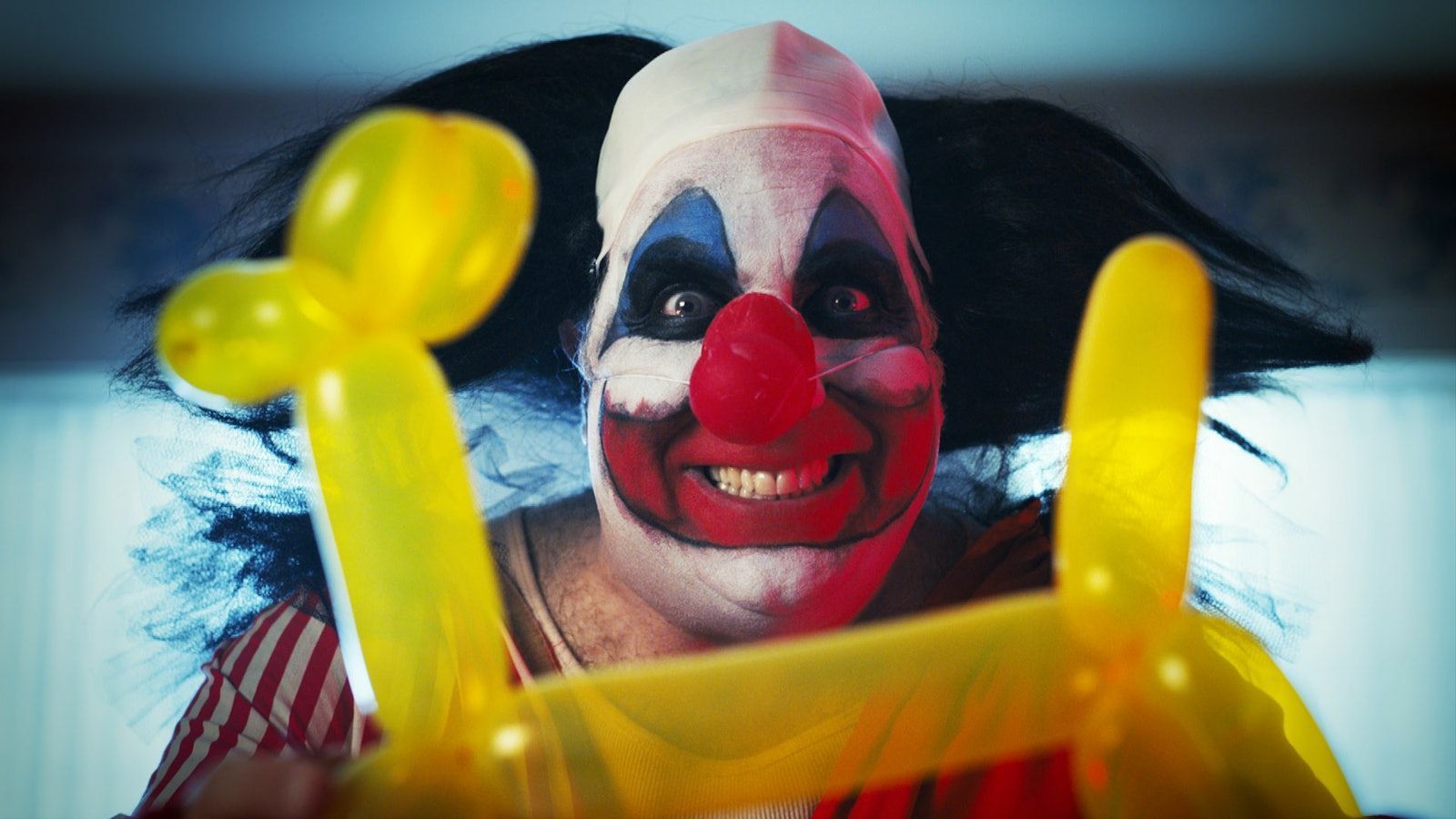 1600x900 Very Scary People Free on Pluto