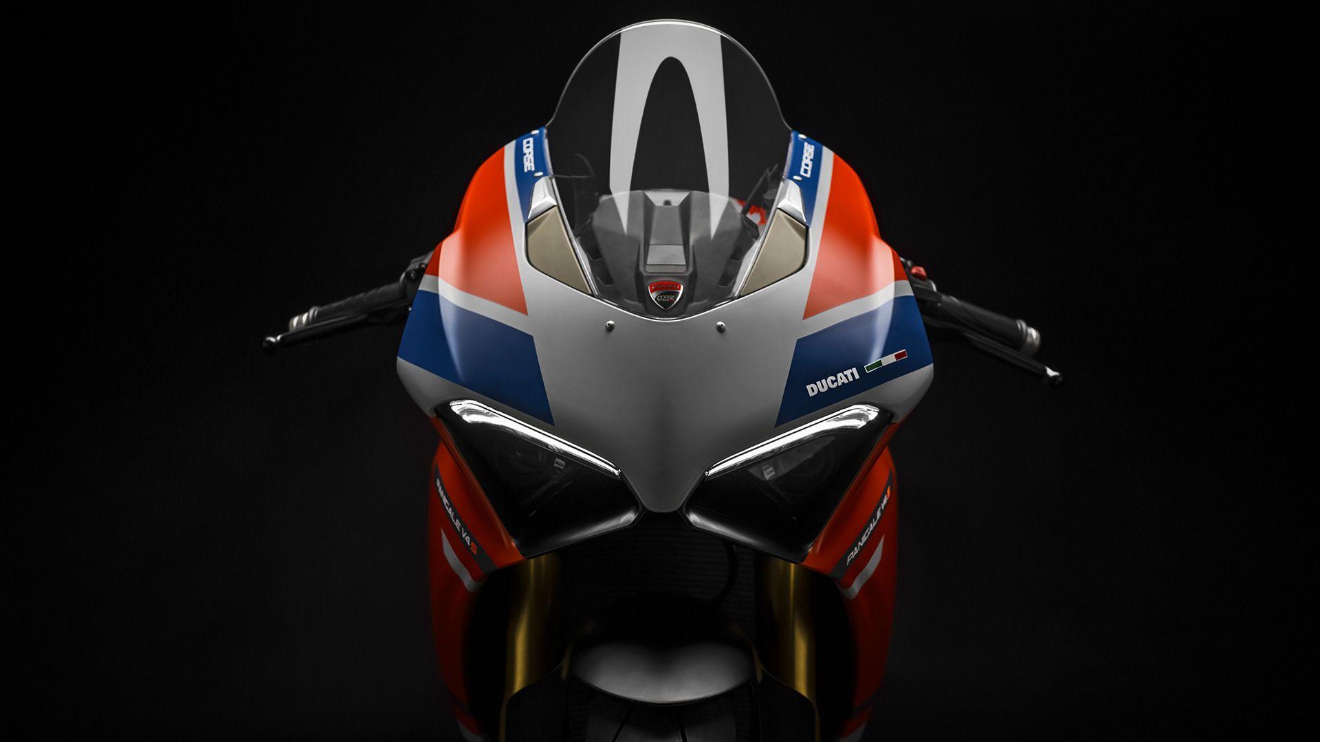 1920x1080 Ducati Panigale V4: A New Opera