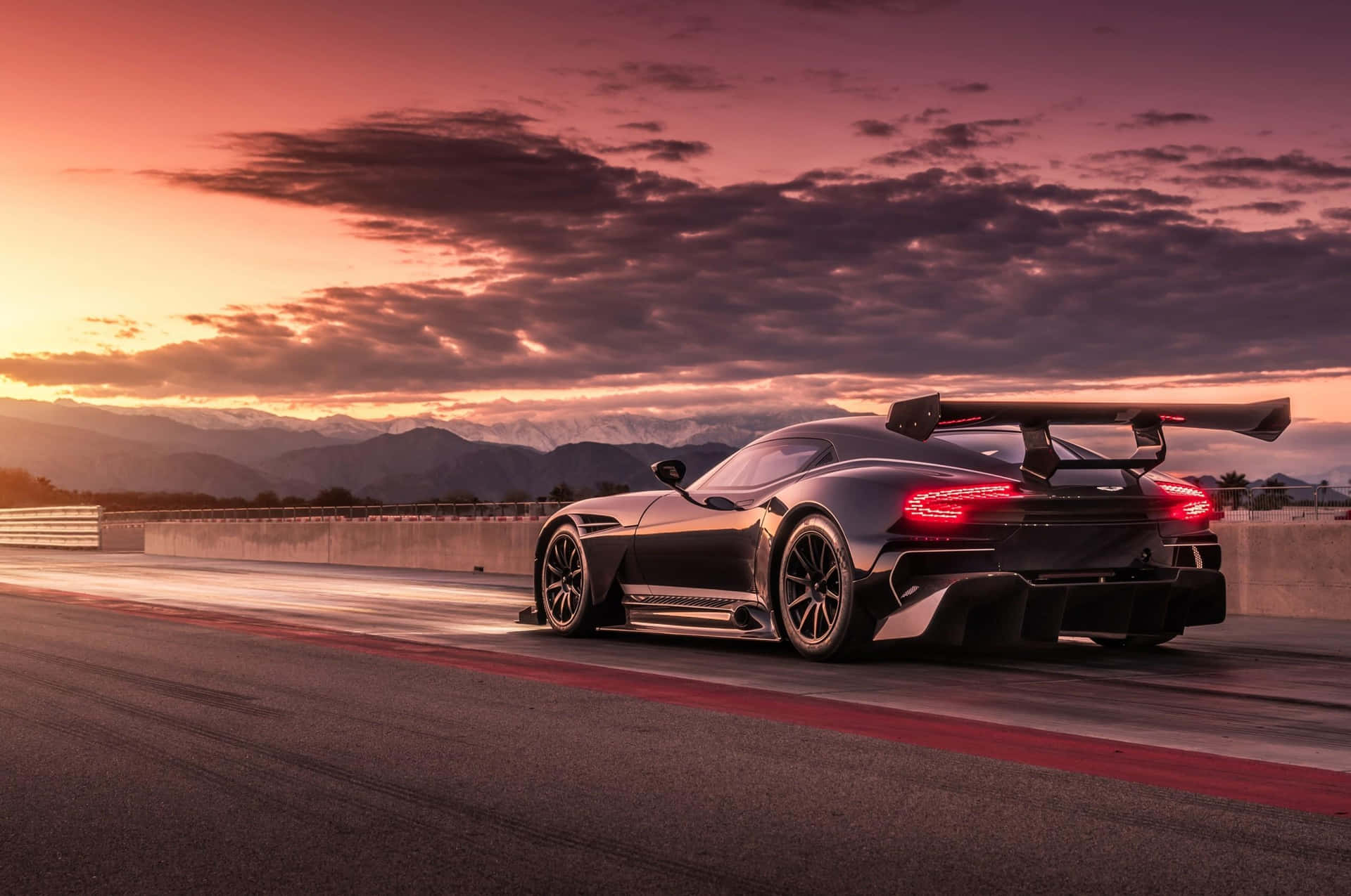 1920x1275 Sunset Drive Wallpaper
