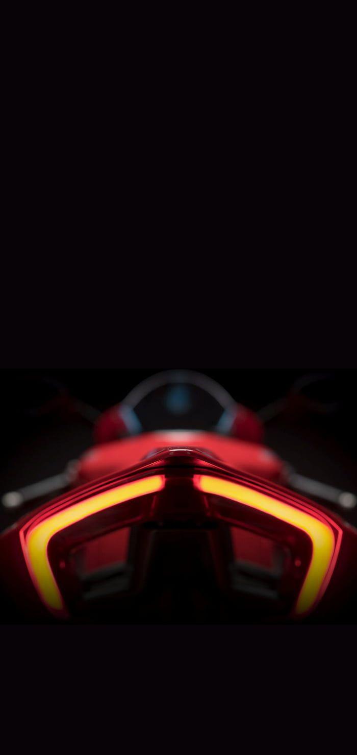 700x1478 Ducati Panigale V4. Taken from Ride 3 games. Edited