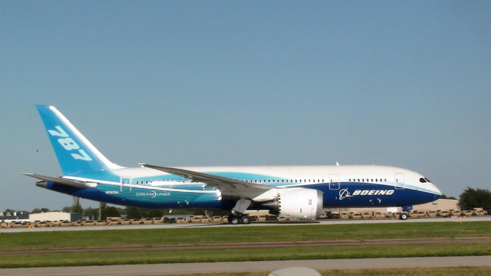 1920x1080 Boeing 787 Dreamliner Wallpaper HD Download