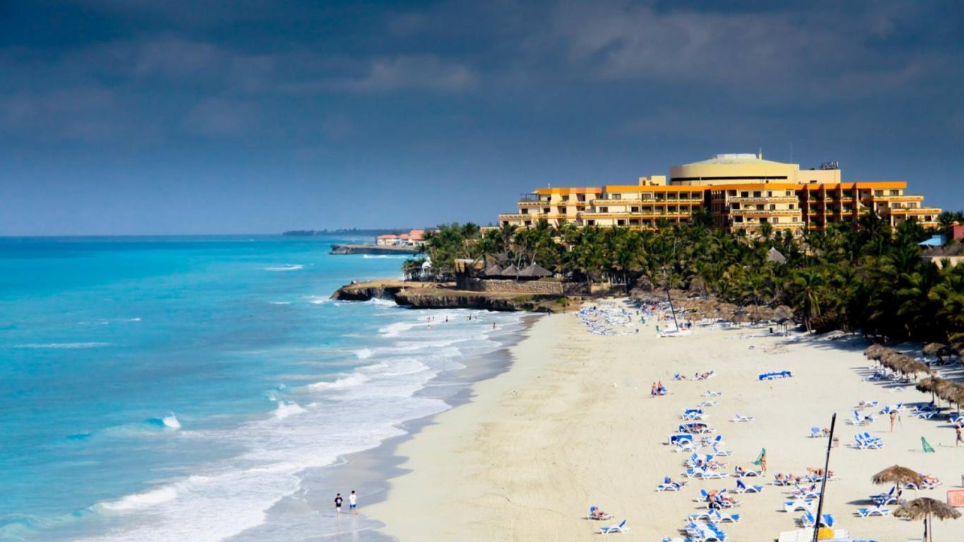 1366x768 Havana Beach #Wallpaper
