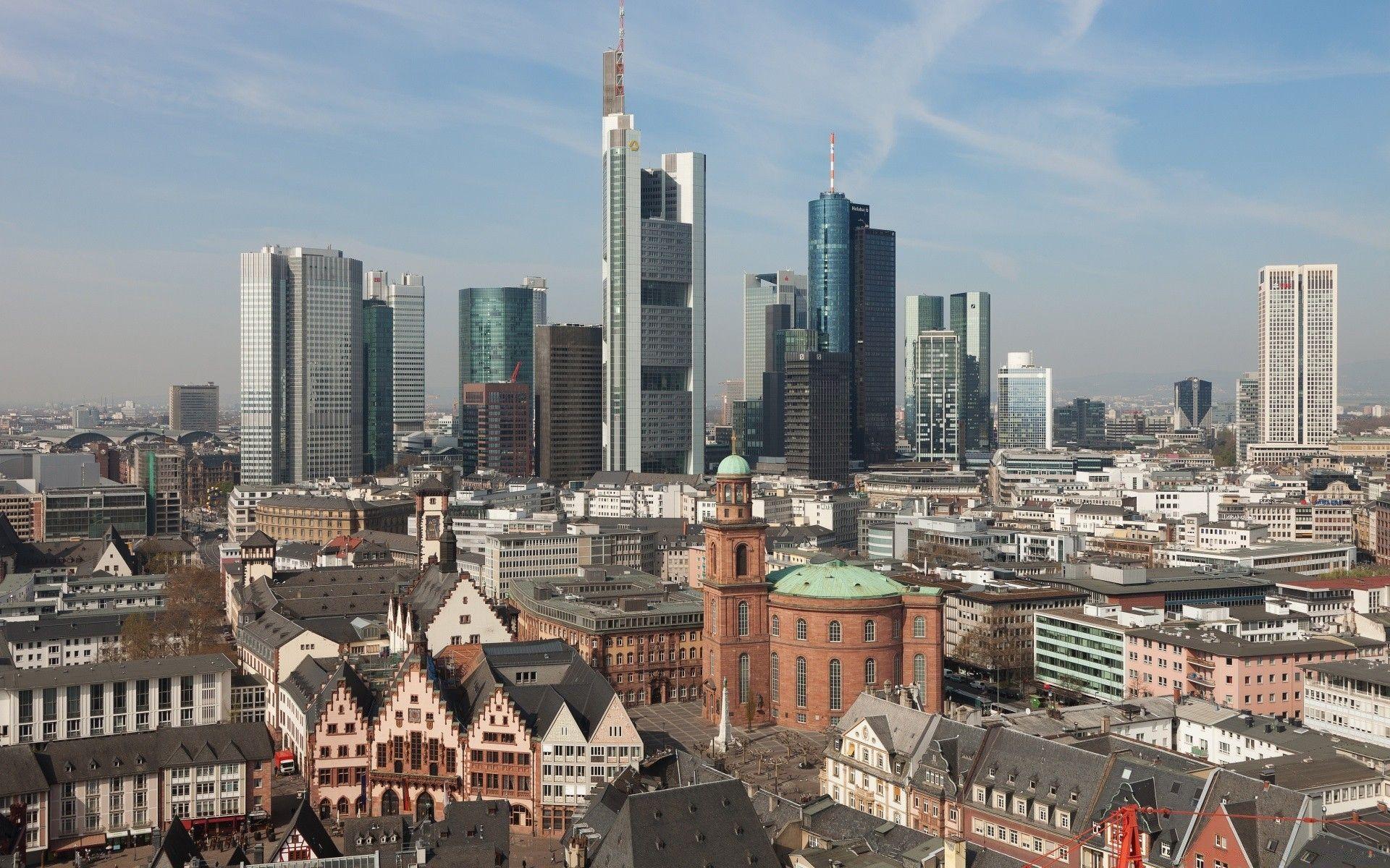 1920x1200 Historical city centre of Frankfurt, Germany