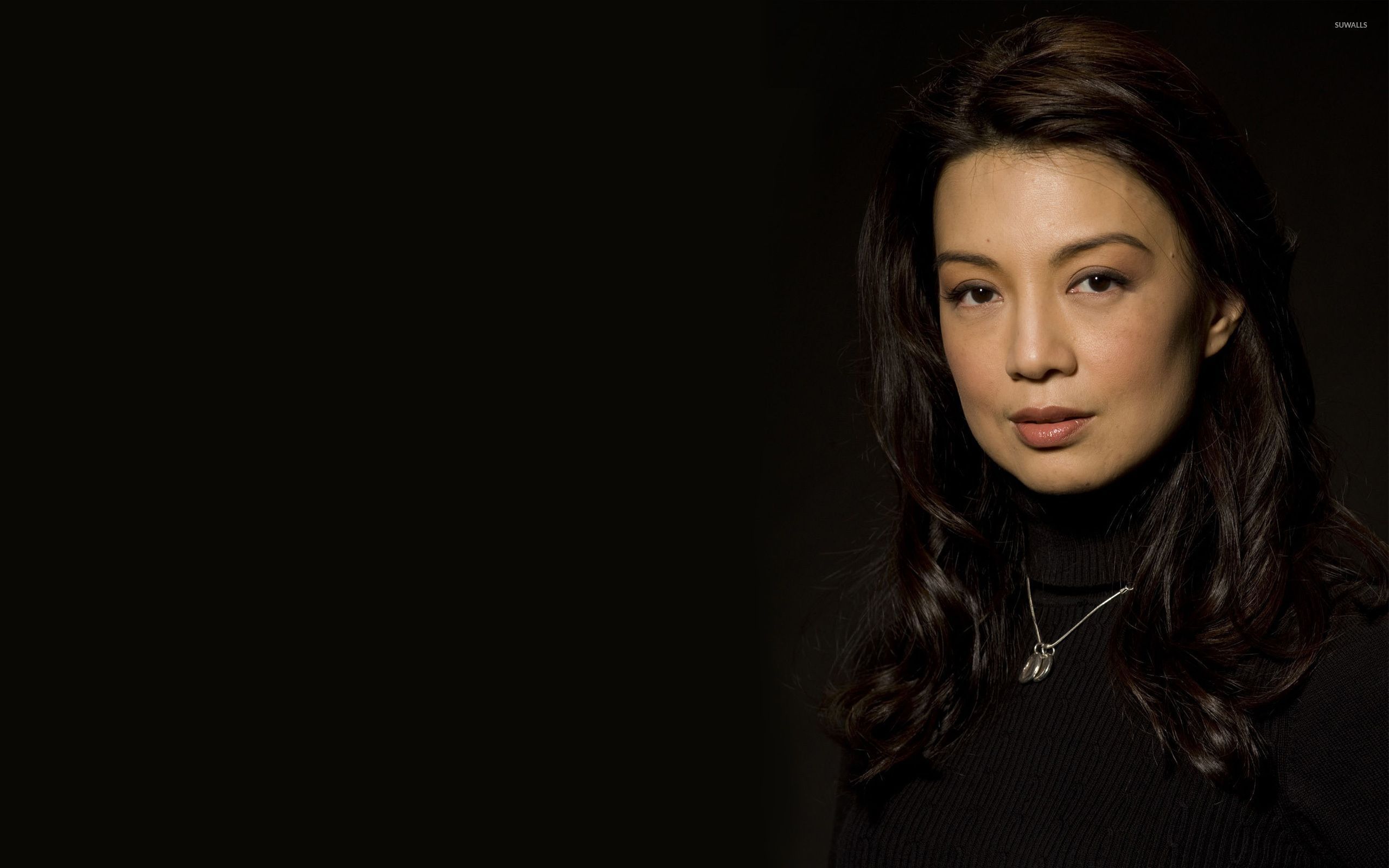 2560x1600 Ming Na Wen Wallpaper