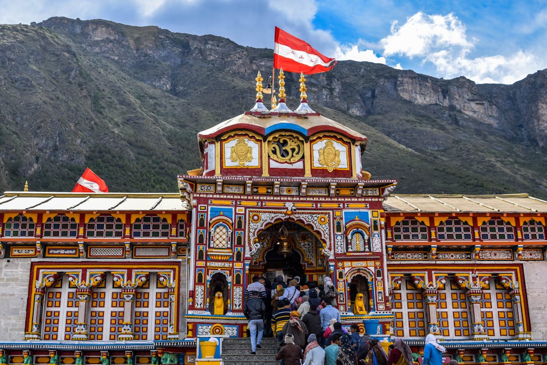 1125x750 Shree Badrinath Temple in India · Free