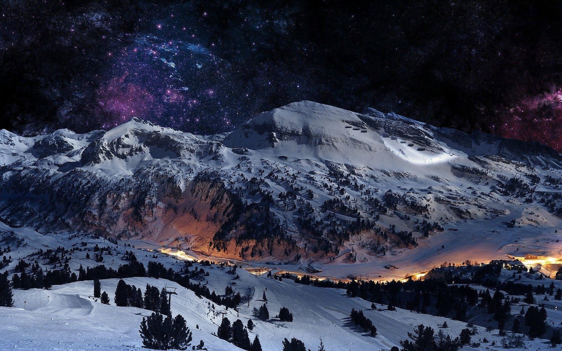 Snowy Ski Mountains Wallpaper