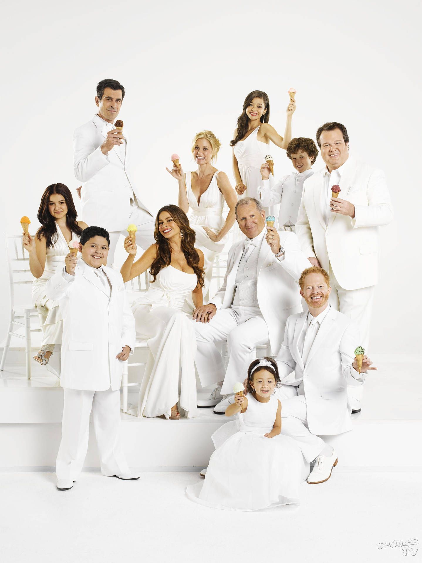 1438x1920 Dunphy Pritchett Tucker Family