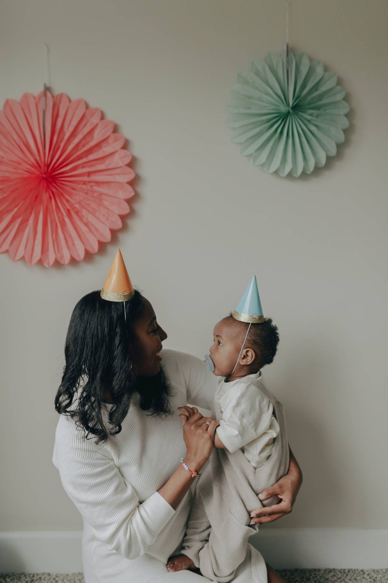 1280x1920 Happy Birthday Mom With Son Wallpaper