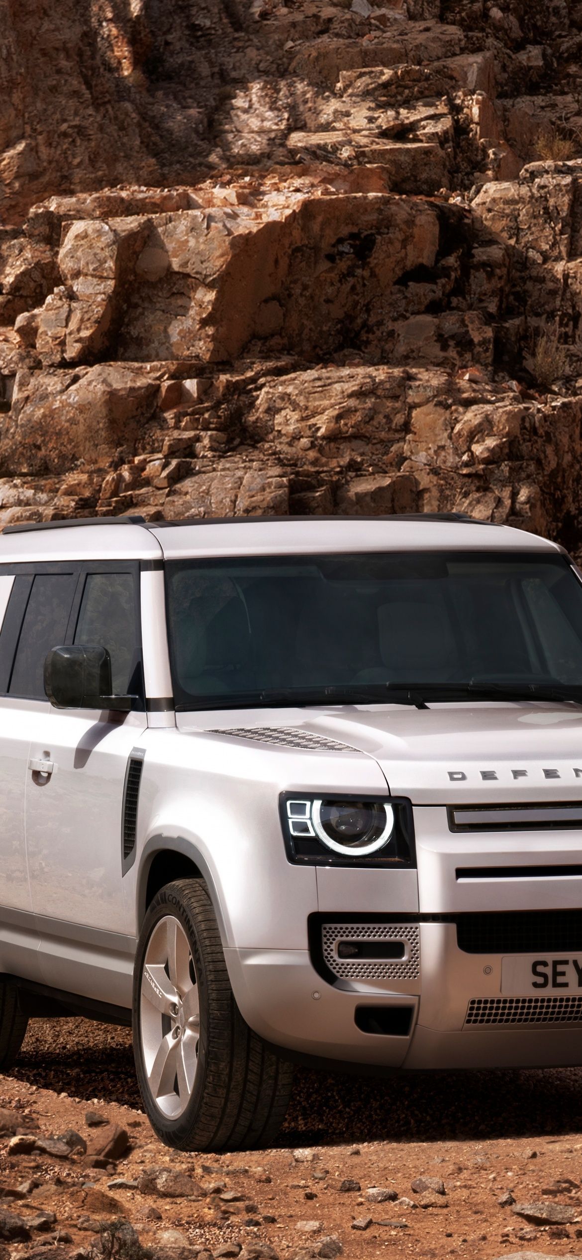 1170x2532 Land Rover Car 4k iPhone Wallpaper