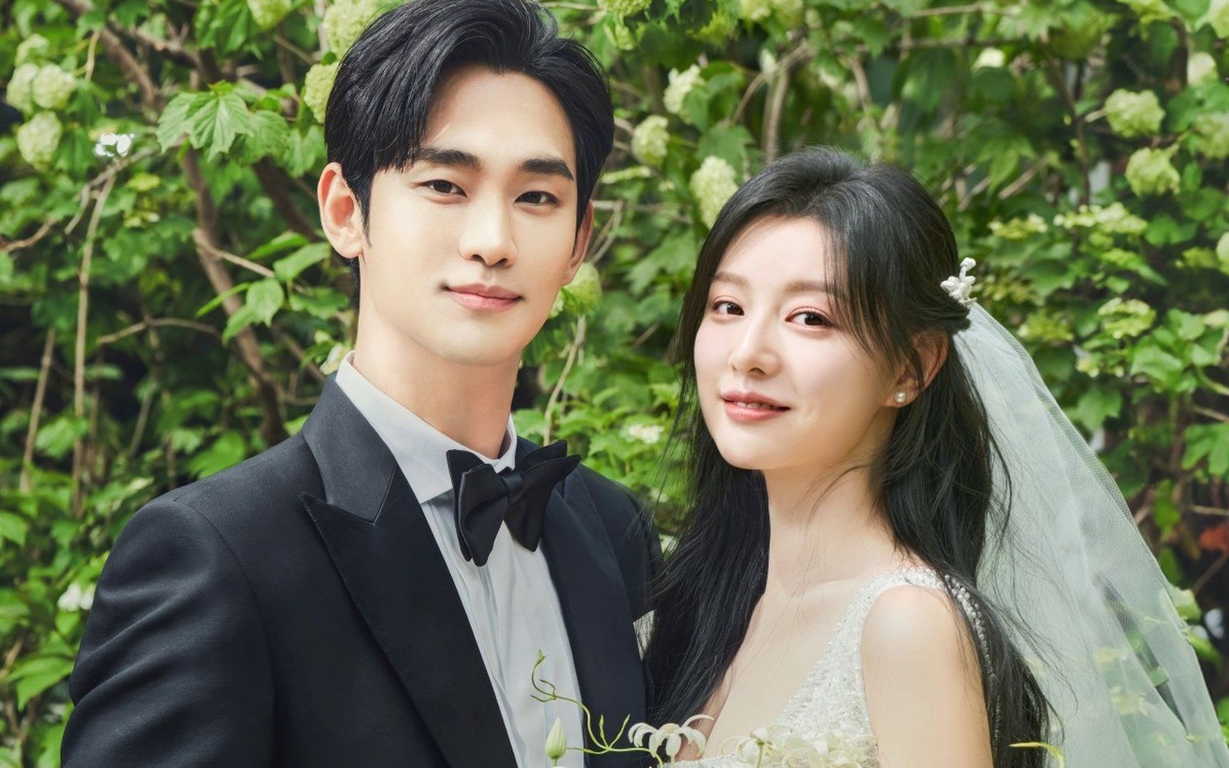 1728x1080 stunning wedding photo of Kim Soo Hyun