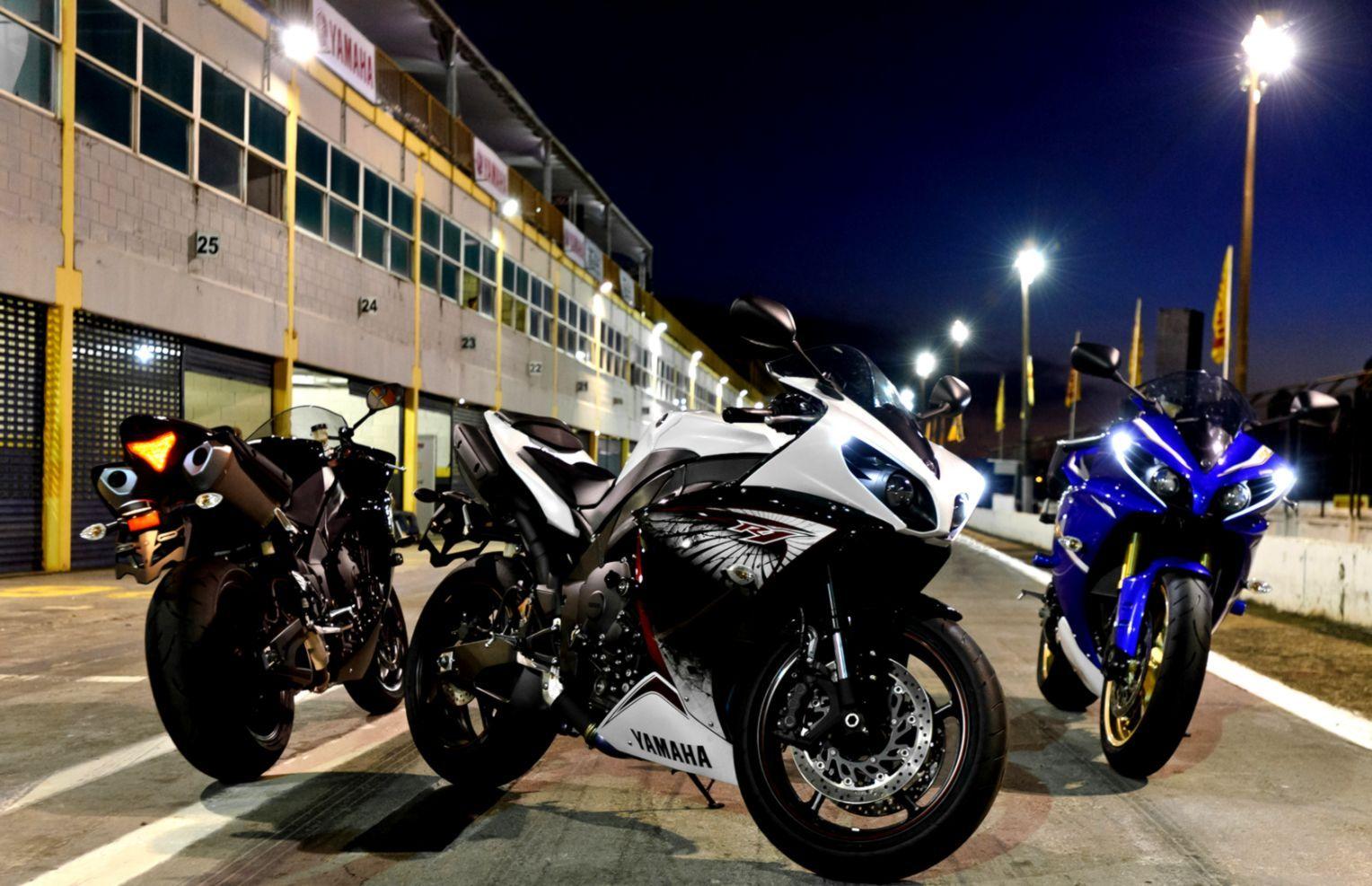 1528x987 Yamaha Bike Wallpaper For Desktop