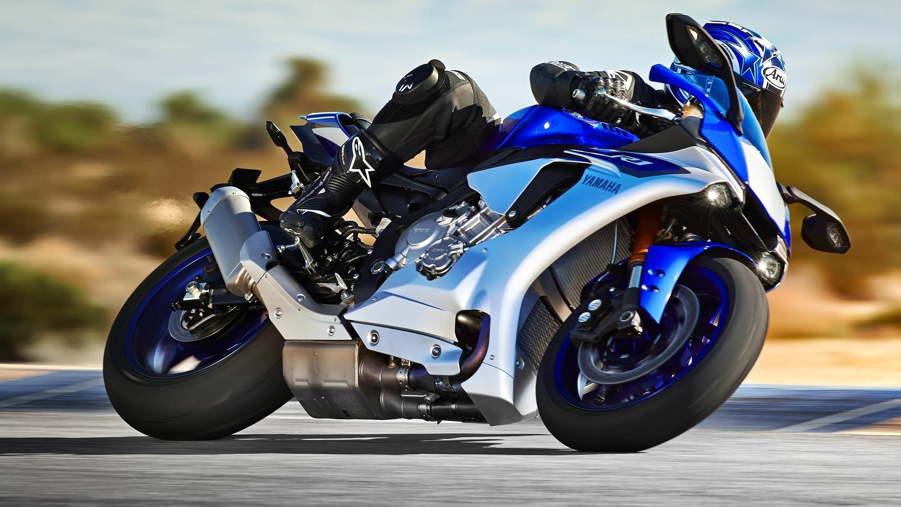 3000x1688 Yamaha R1 Wallpaper