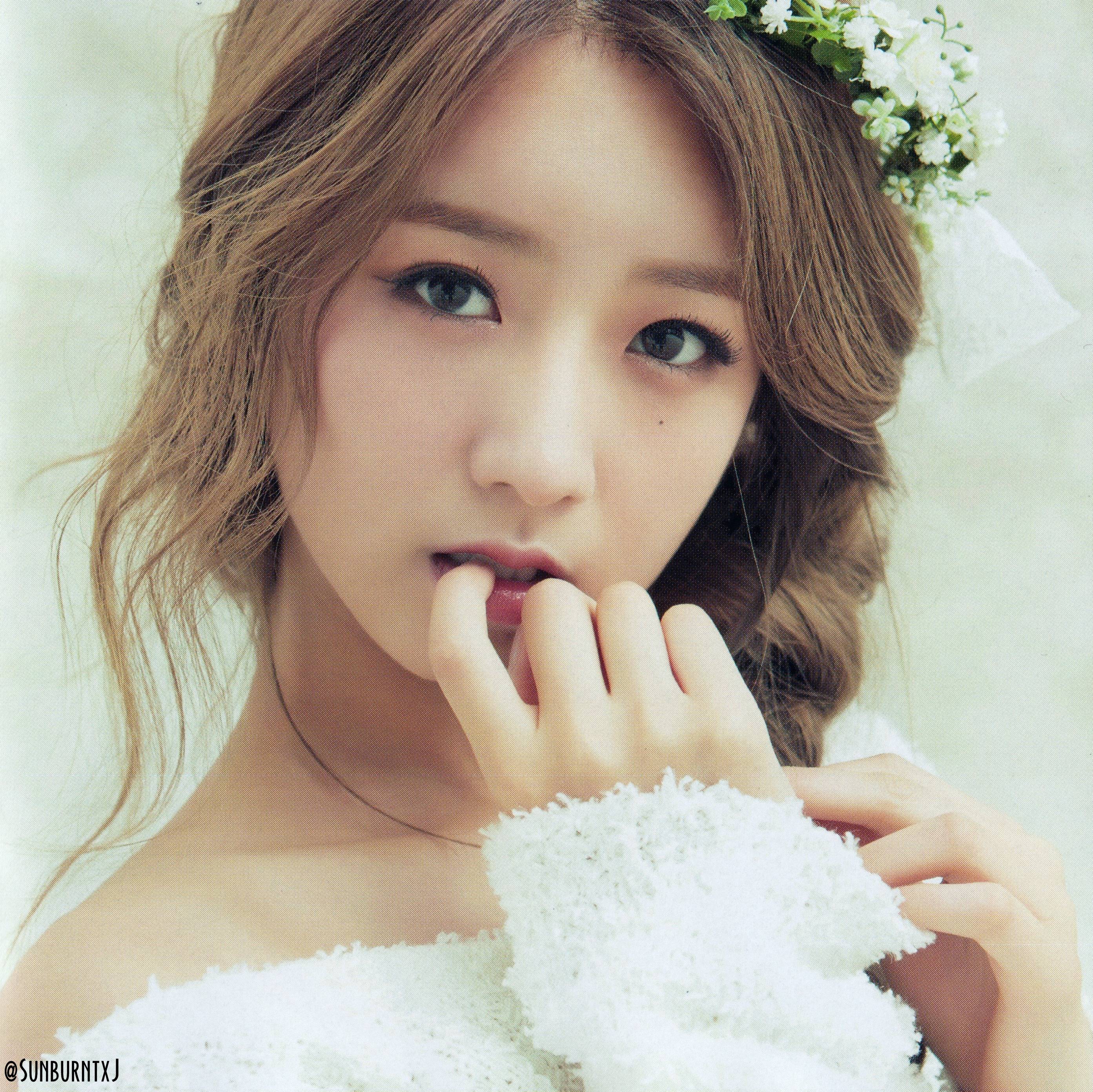2786x2783 Yoon Bomi Wallpaper