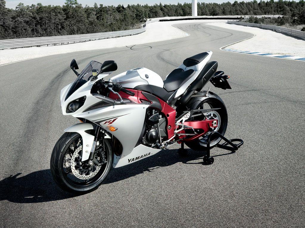 1024x768 Yamaha Bikes. Beautiful Cool Wallpaper