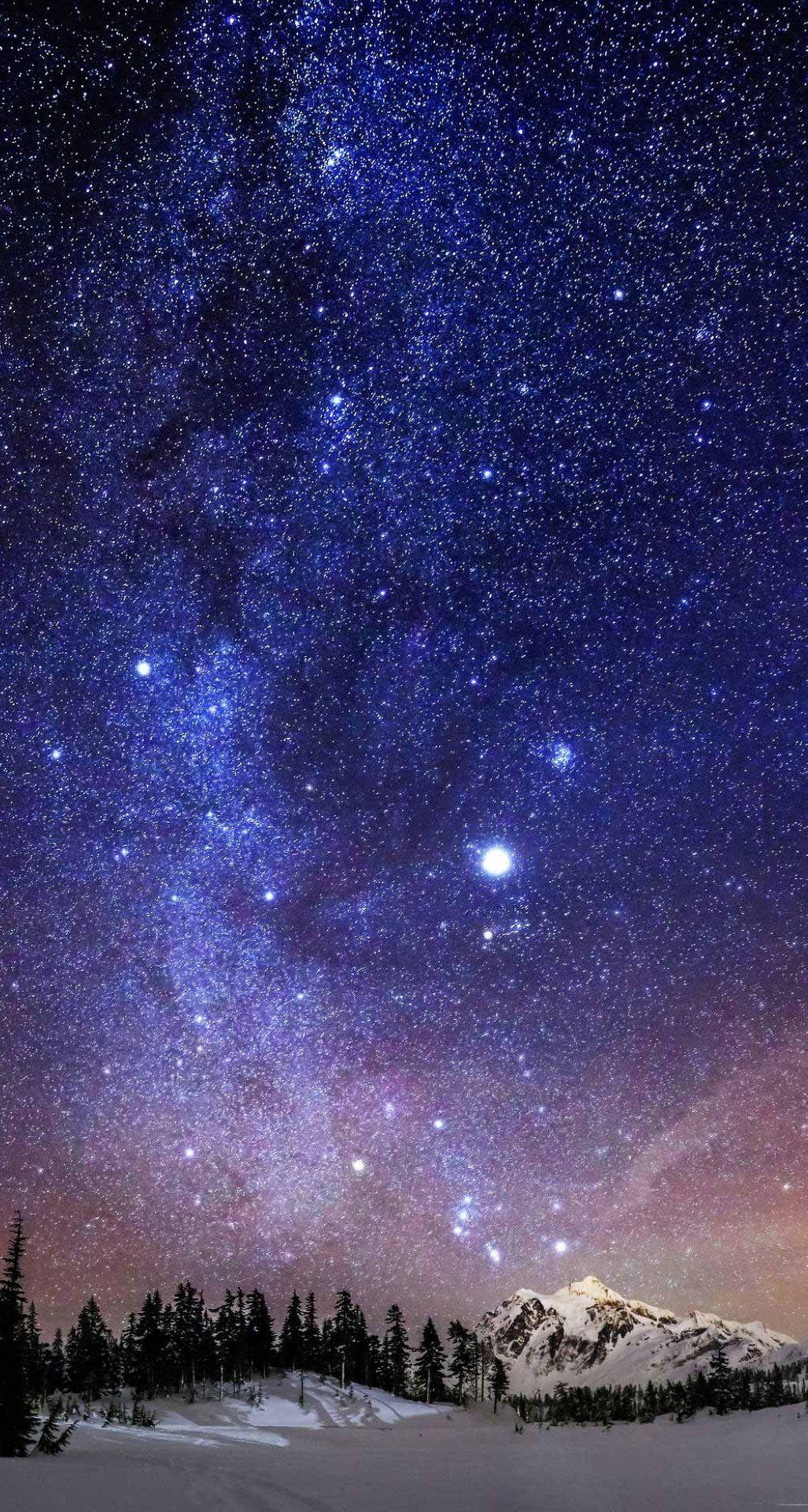 Apple Photoshopped a Galaxy Out of Its Default Wallpaper Photo  PetaPixel