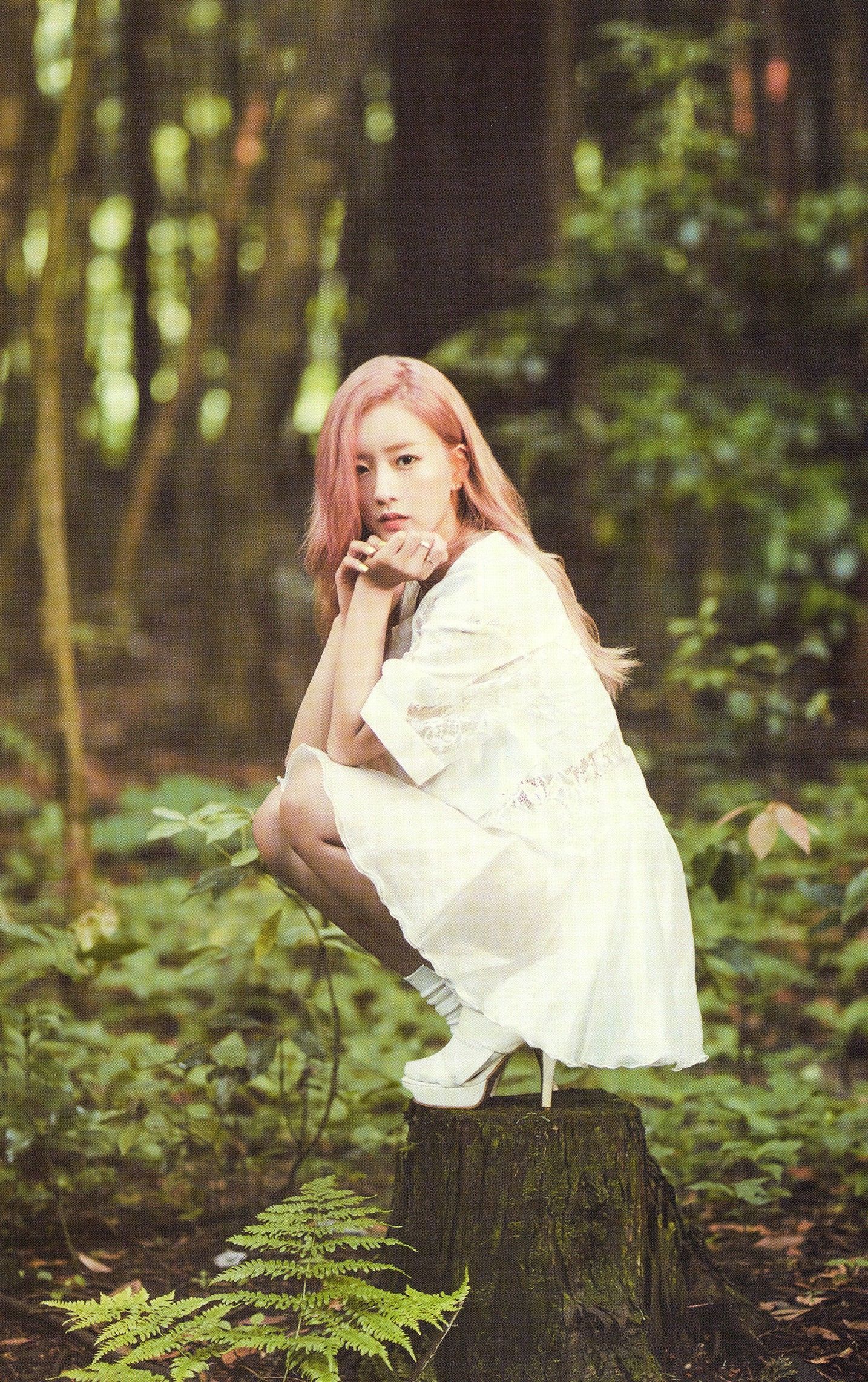 1434x2283 Yoon Bo Mi Android IPhone Wallpaper
