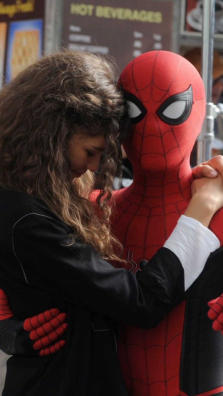 750x1334 Zendaya Spider Man Wallpaper