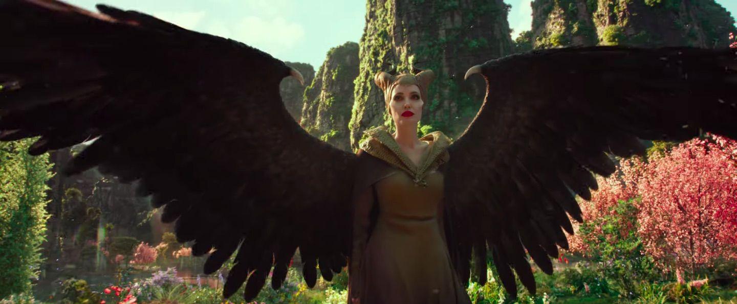 Đoạn giới thiệu về Maleficent Mistress of Evil 1440x595: Angelina Jolie đã trở lại