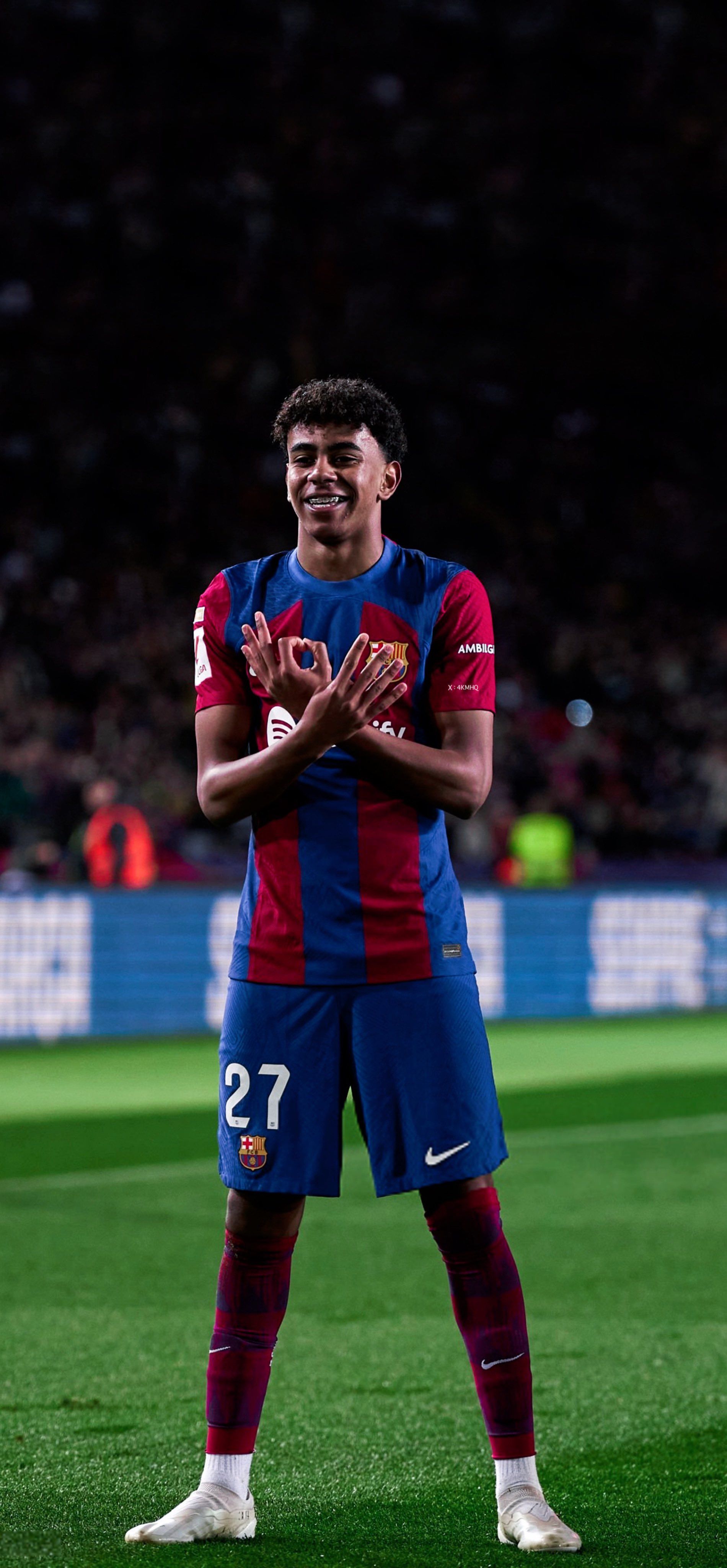 1900x4096 Wallpaper. Lamine Yamal ❤️