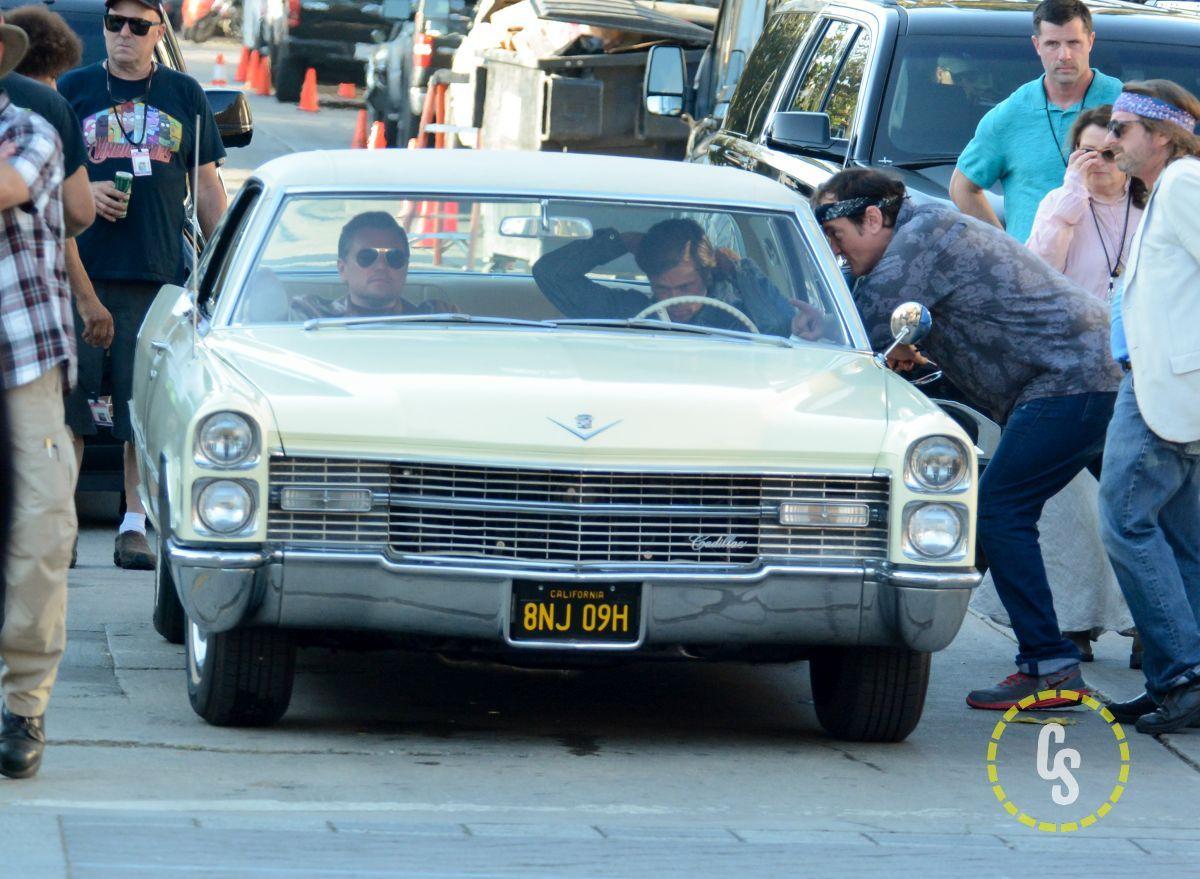 1200x879 Once Upon A Time in Hollywood Set Photo with Pitt, DiCaprio