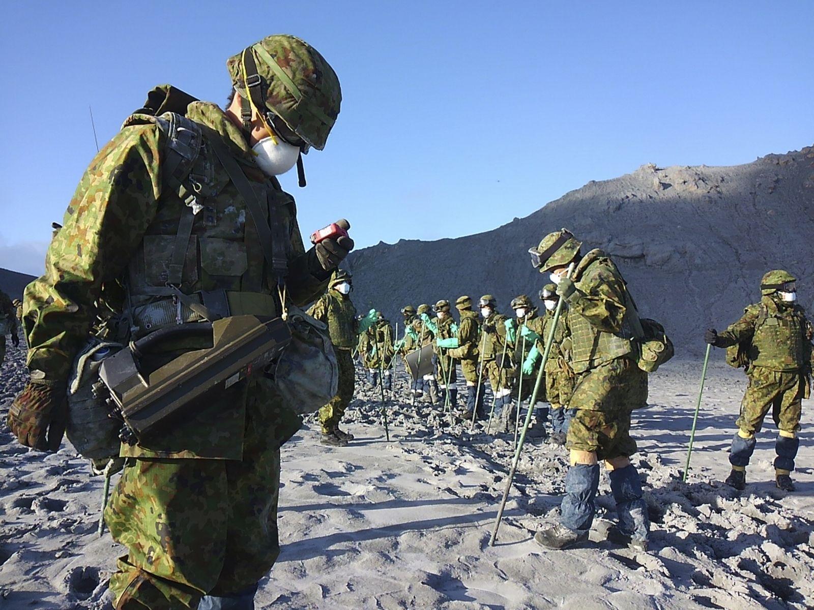 1600x1200 Japan will begin training soldiers to take part in UN peacekeeping