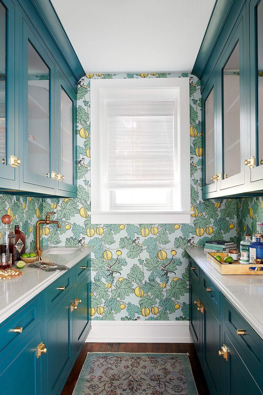 1083x1625 Fun Kitchen Wallpaper Ideas You'll Love