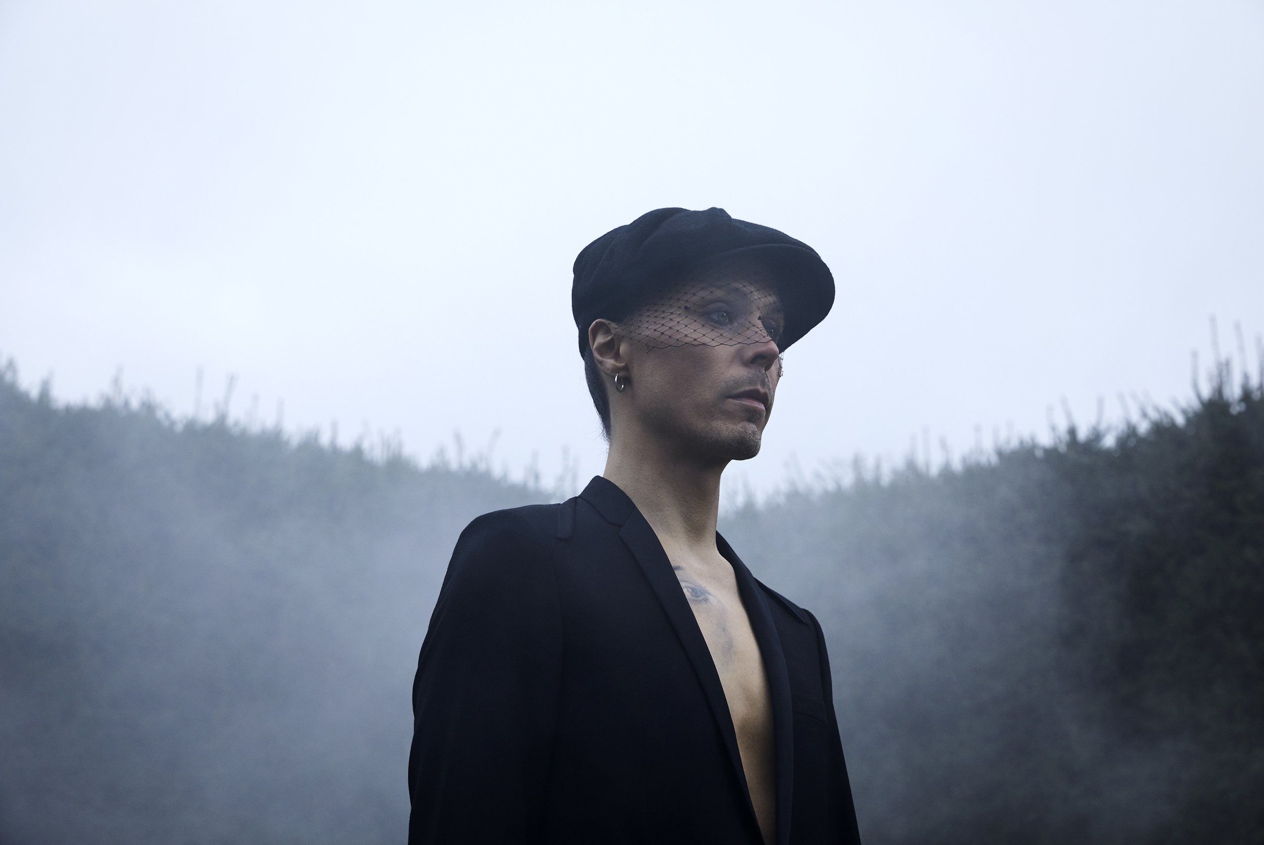 2500x1671 VV (Ville Valo) releases debut solo