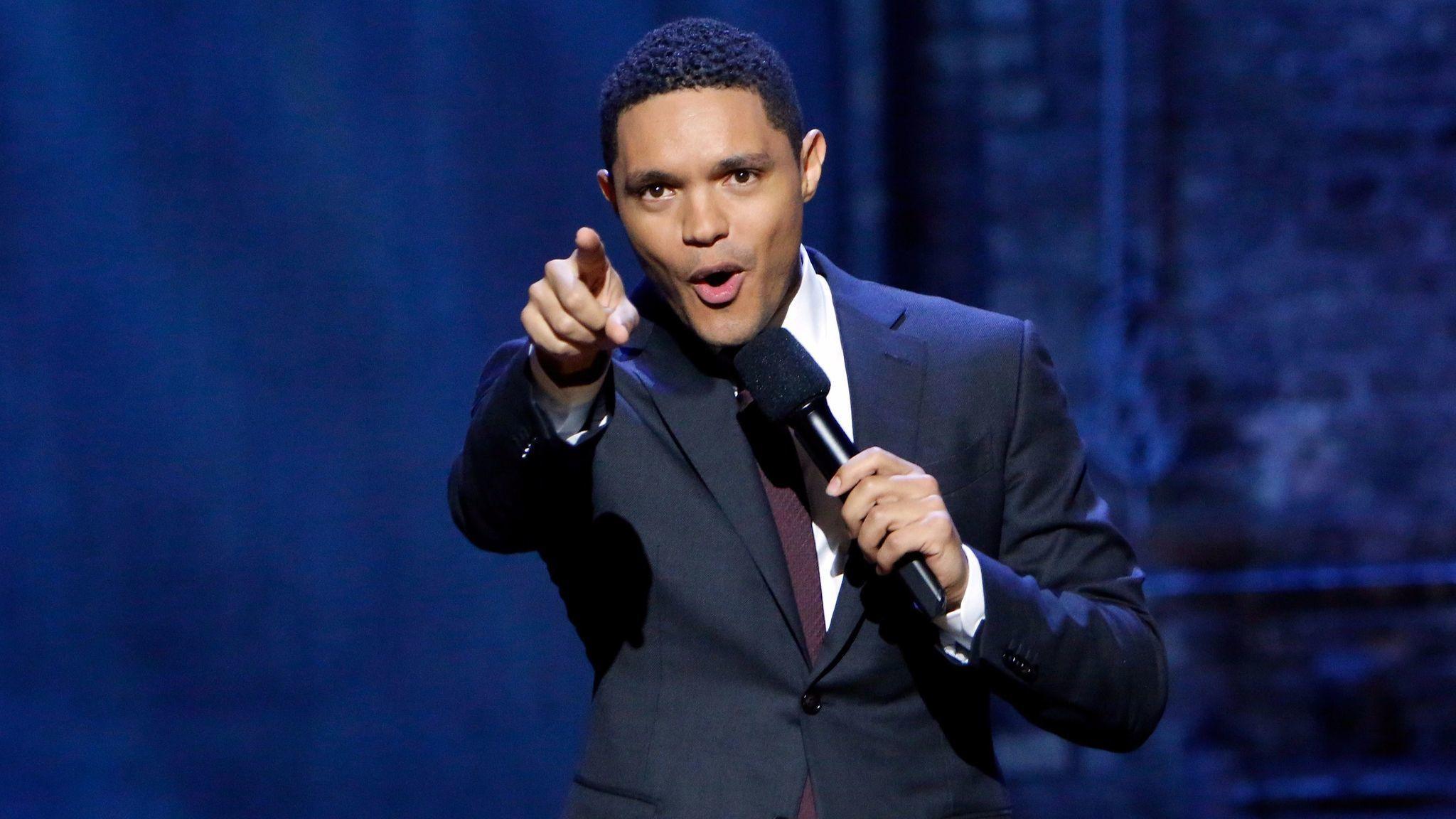 2048x1152 Trevor Noah Wallpaper