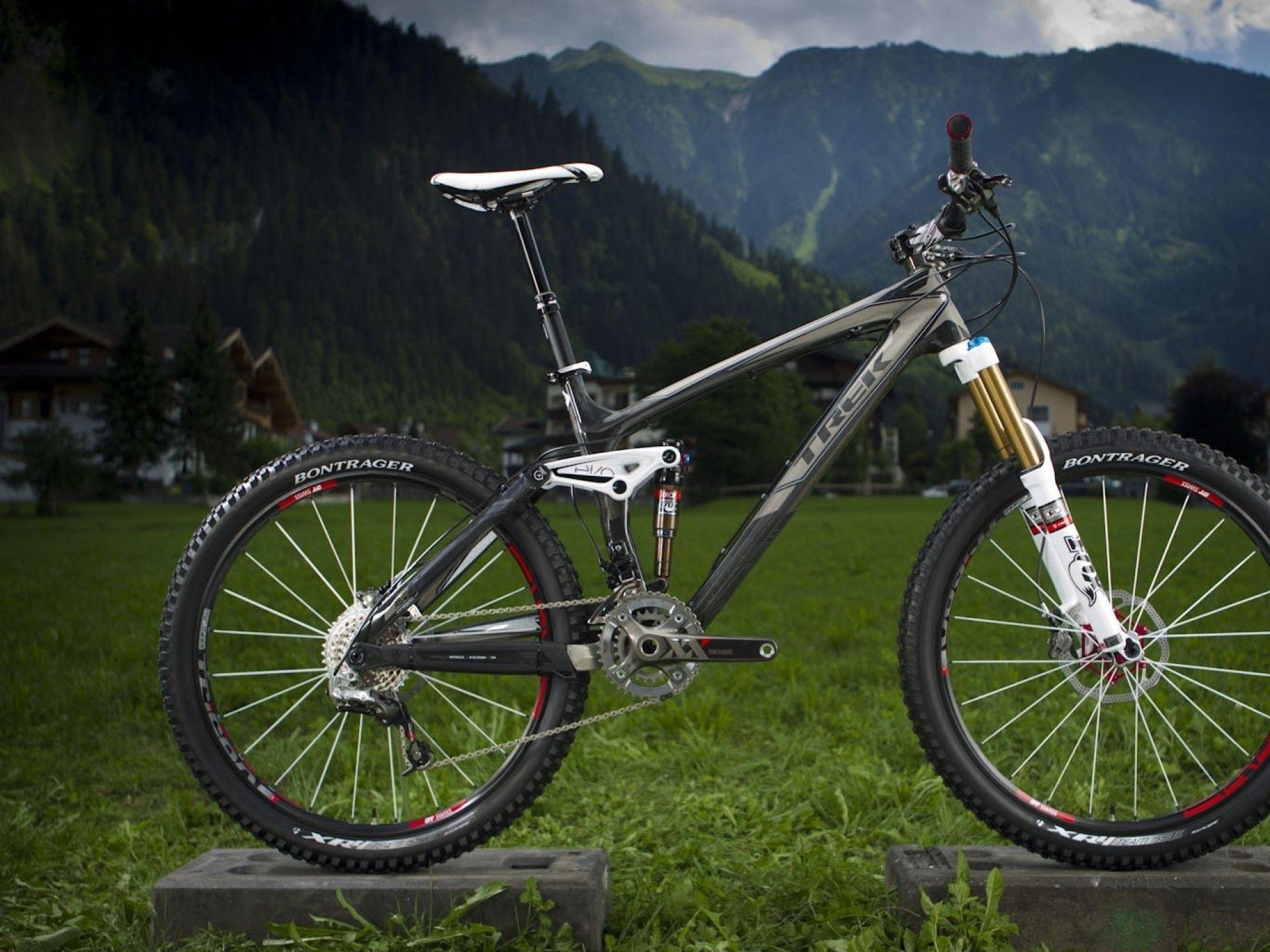 1920x1440 Trek Bikes Wallpaper