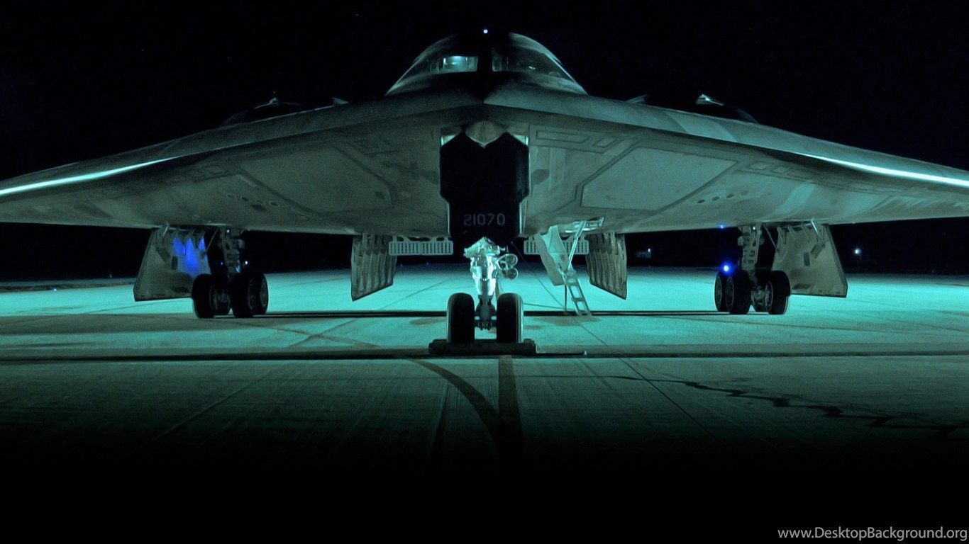 1366x768 B2 Bomber Wallpaper