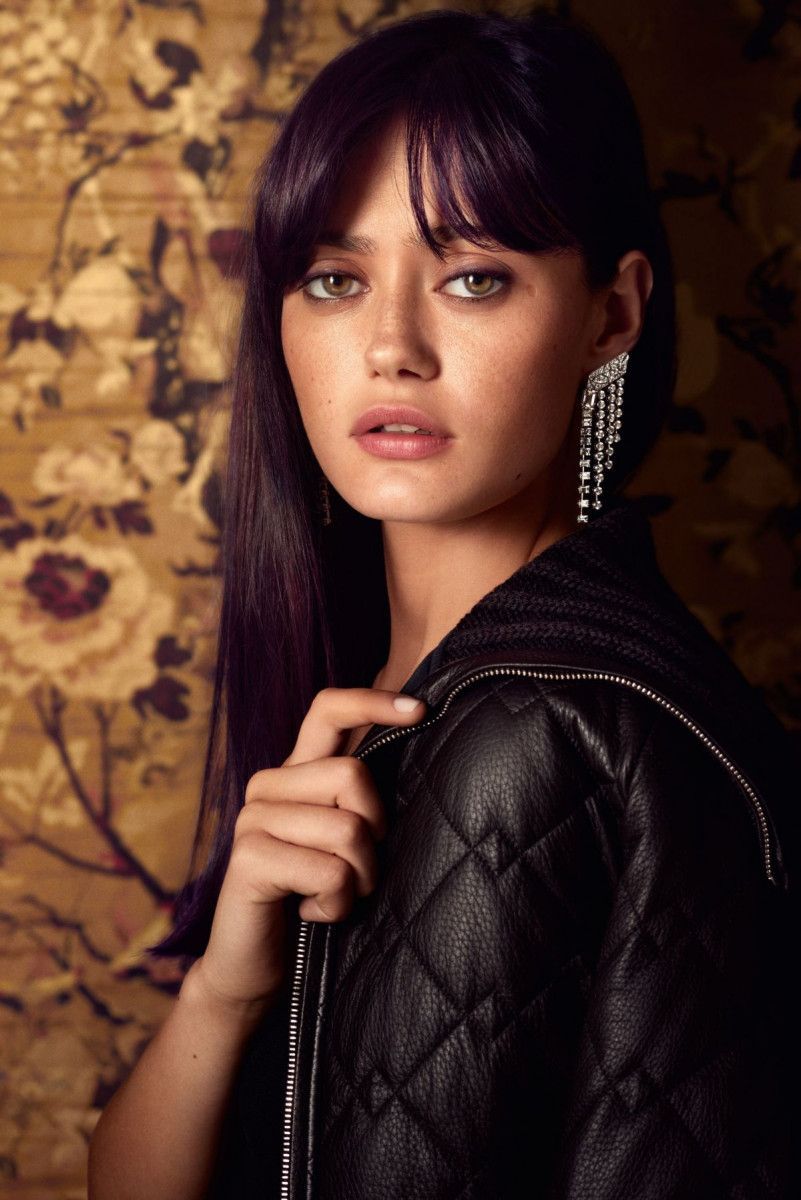 801x1200 Ella Purnell