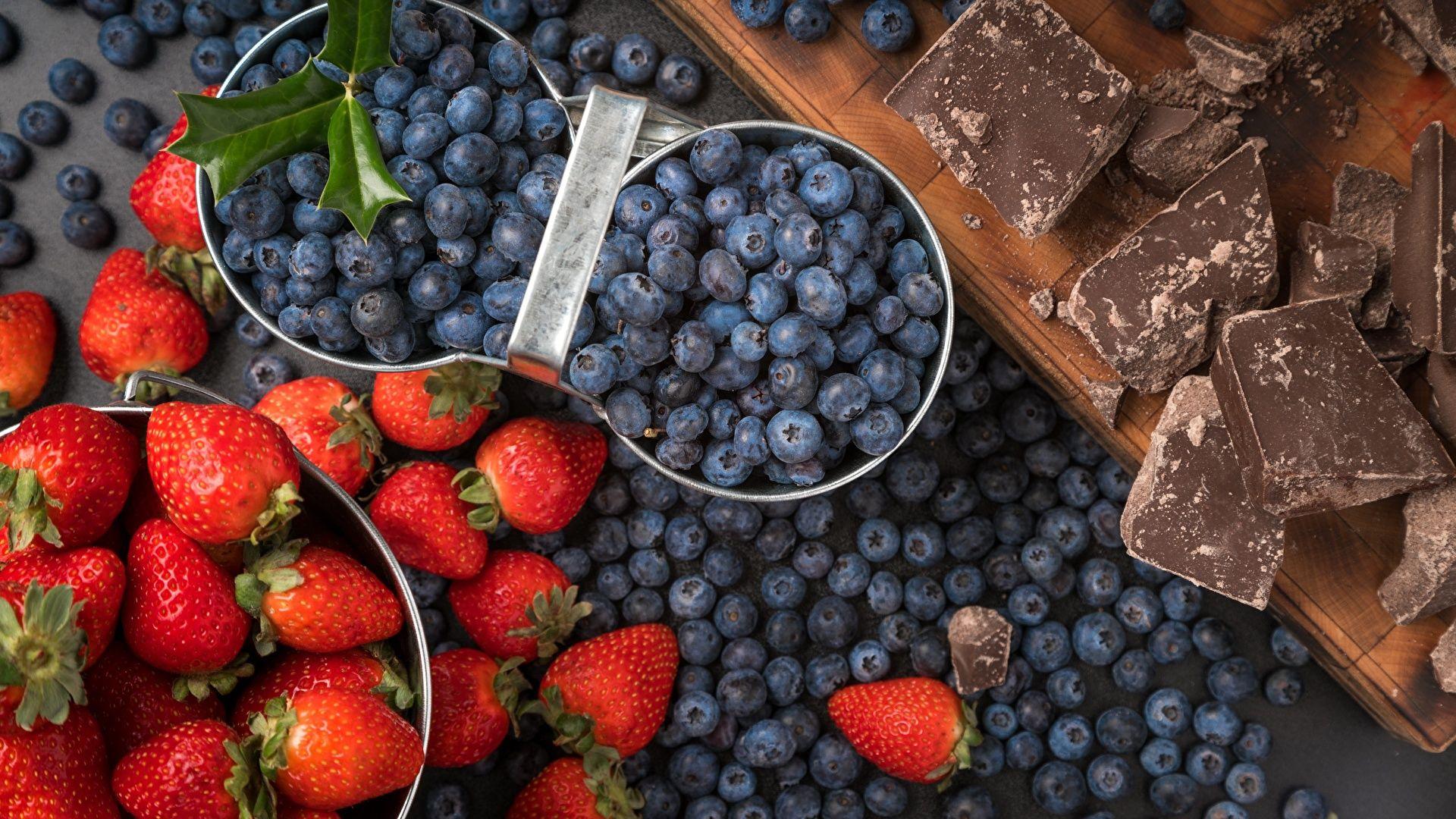 1920x1080 Photo Chocolate Strawberry Blueberries Food Berry Many 1920x1080
