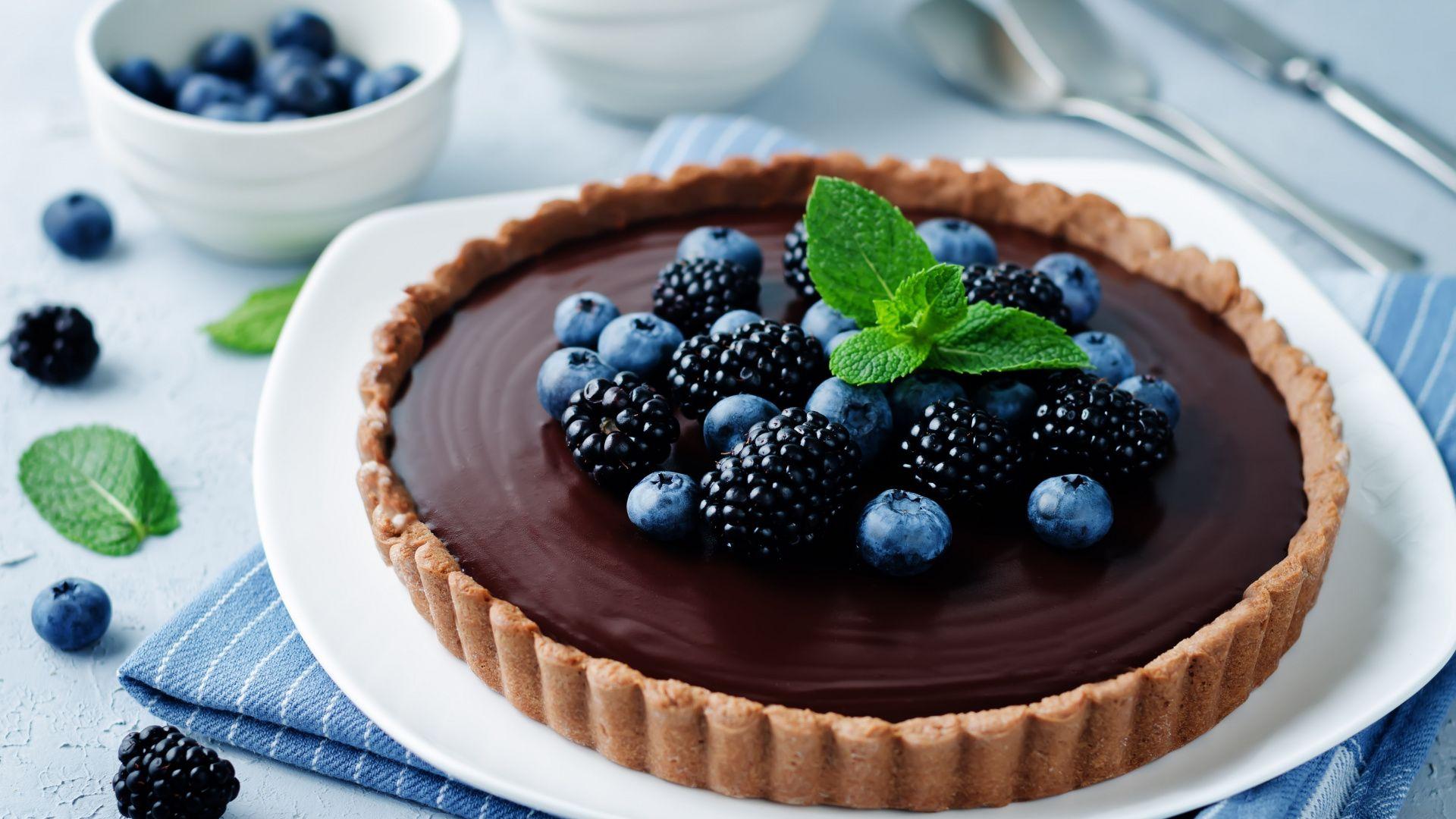 1920x1080 Download 1920x1080 wallpaper cake, blackberry, blueberry