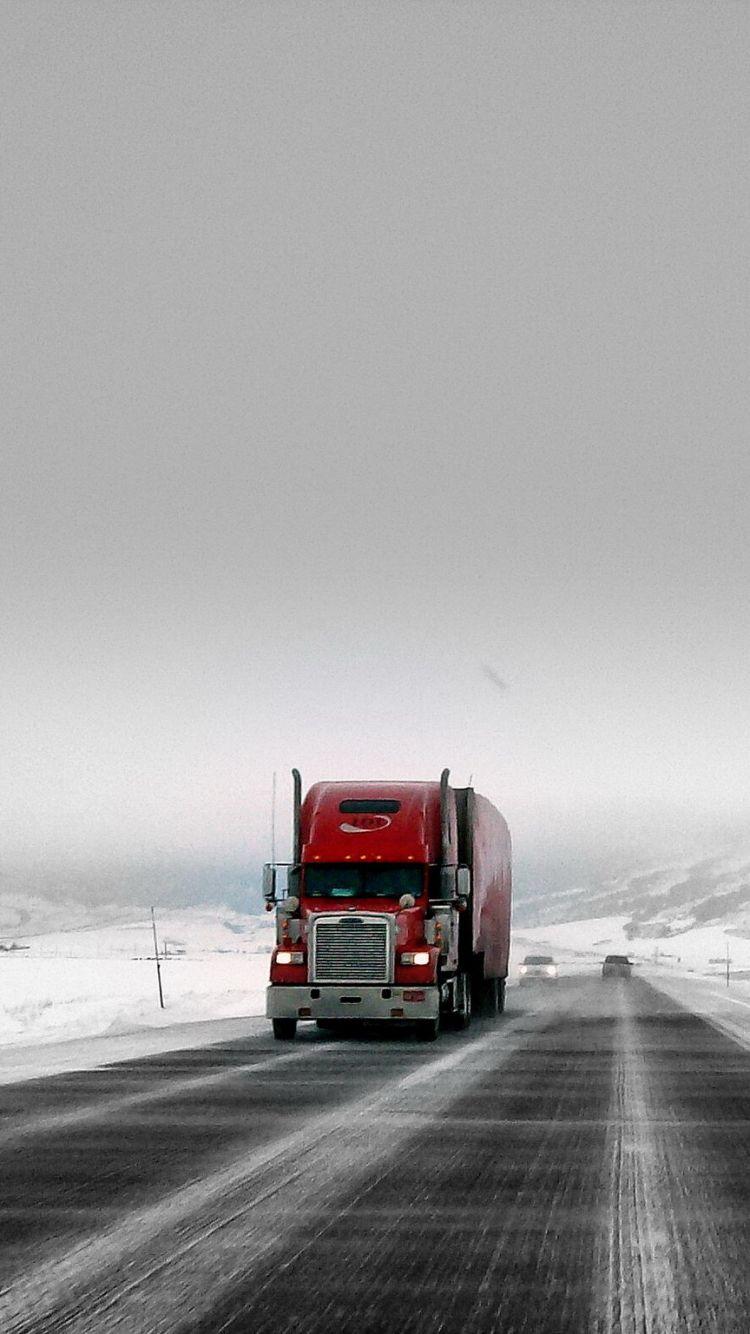 Truck Iphone Wallpapers Top Free Truck Iphone Backgrounds Wallpaperaccess
