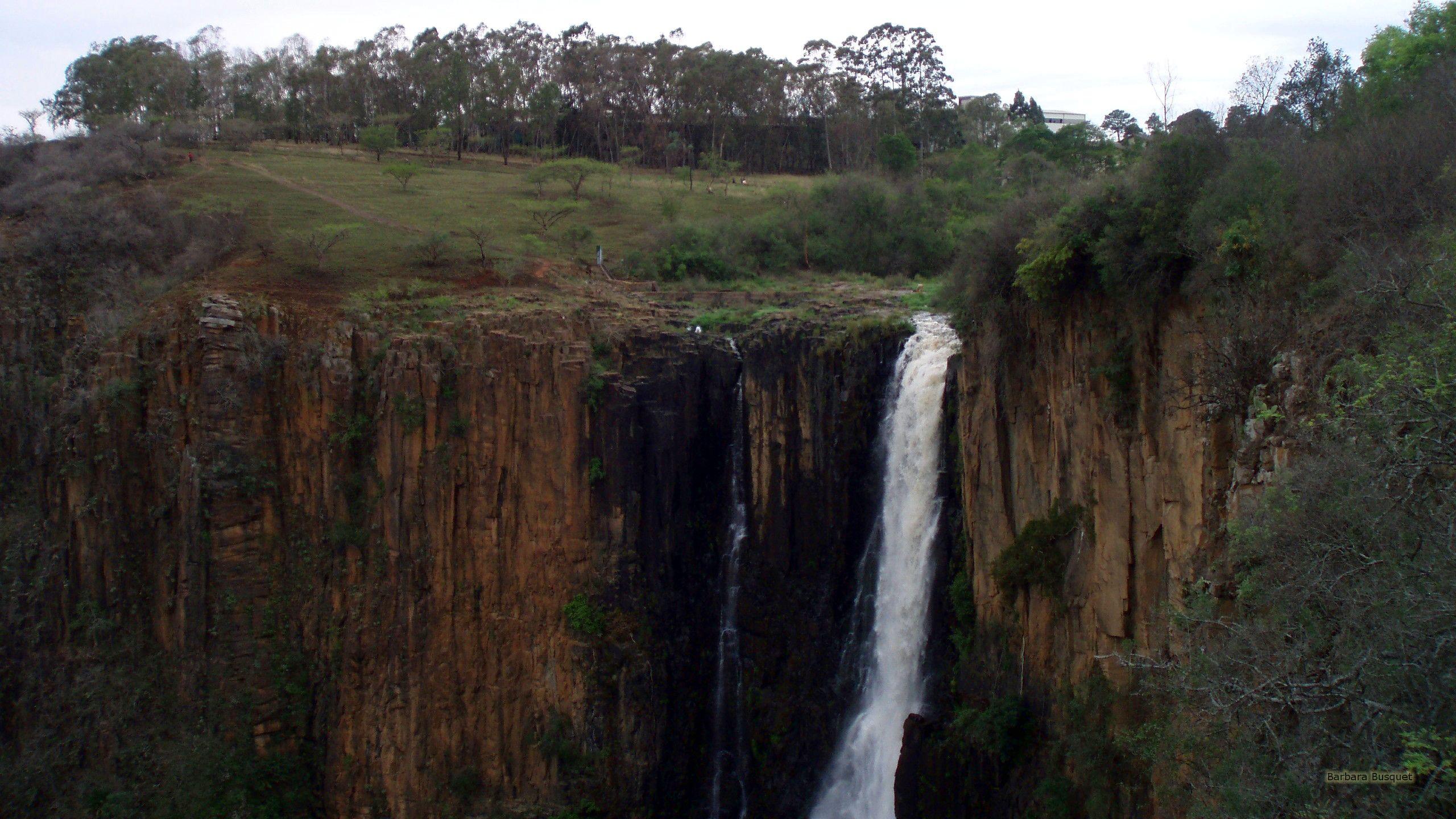 2560x1440 Howick Falls South Africa. Barbaras HD Wallpaper