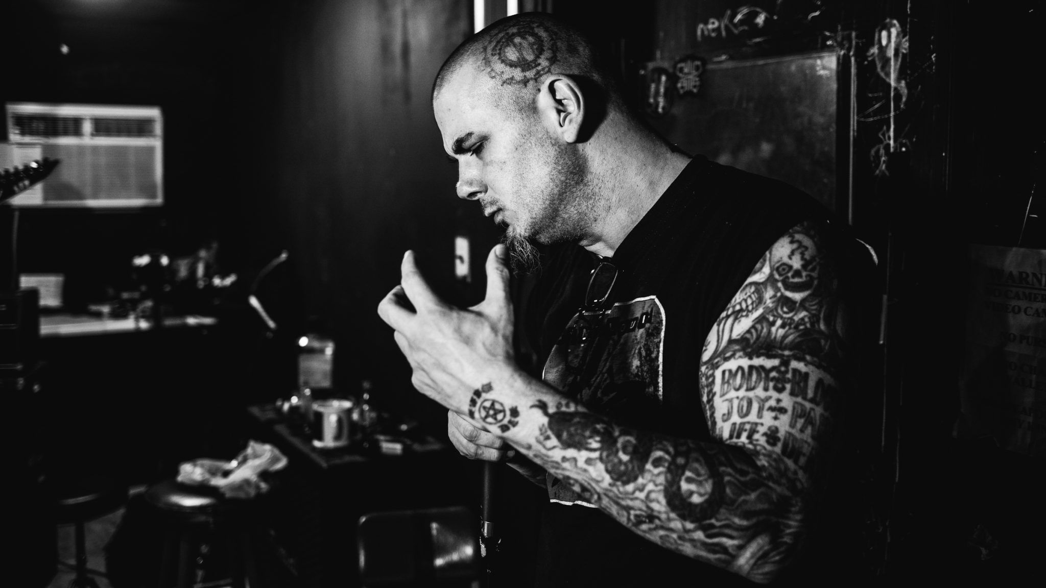 2048x1152 Phil Anselmo Wallpaper