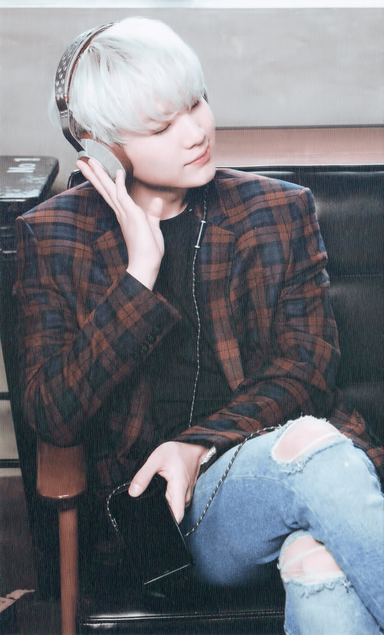 1236x2042 Min Yoongi Wallpaper