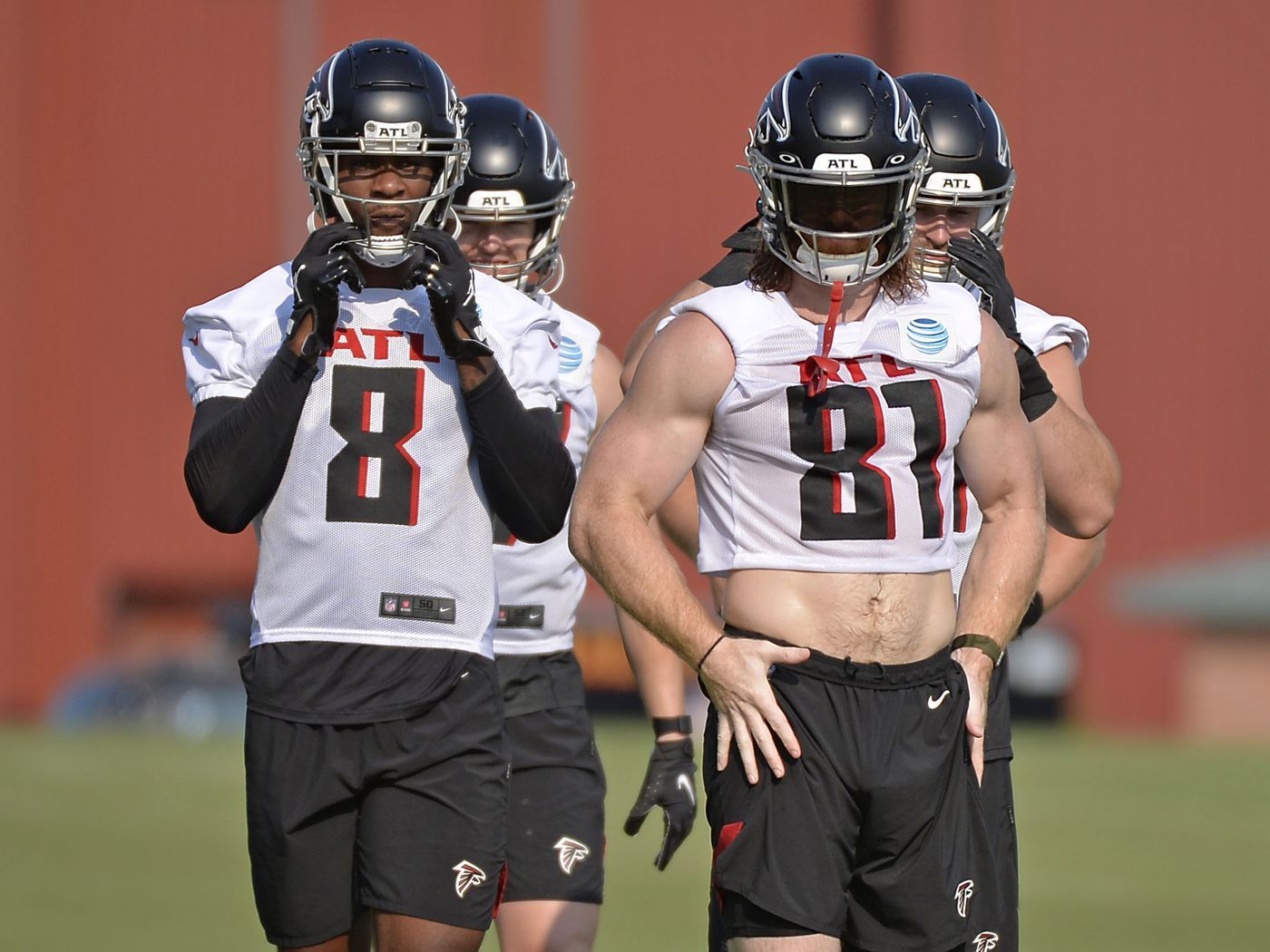 1400x1050 Kyle Pitts vs Hayden Hurst