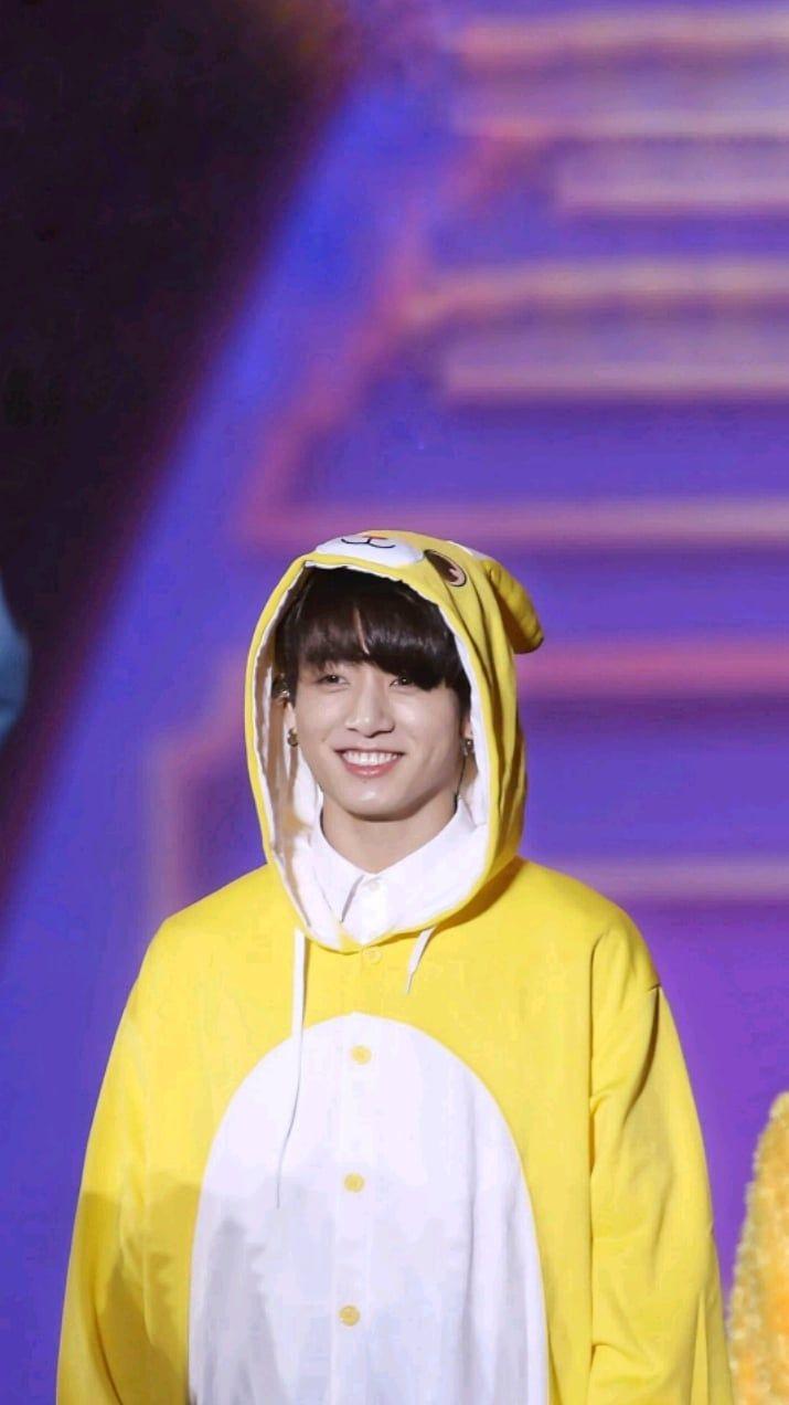 715x1272 BTS Jungkook Wallpaper