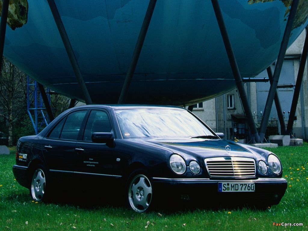 1024x768 Mercedes Benz E 230 NGT W210