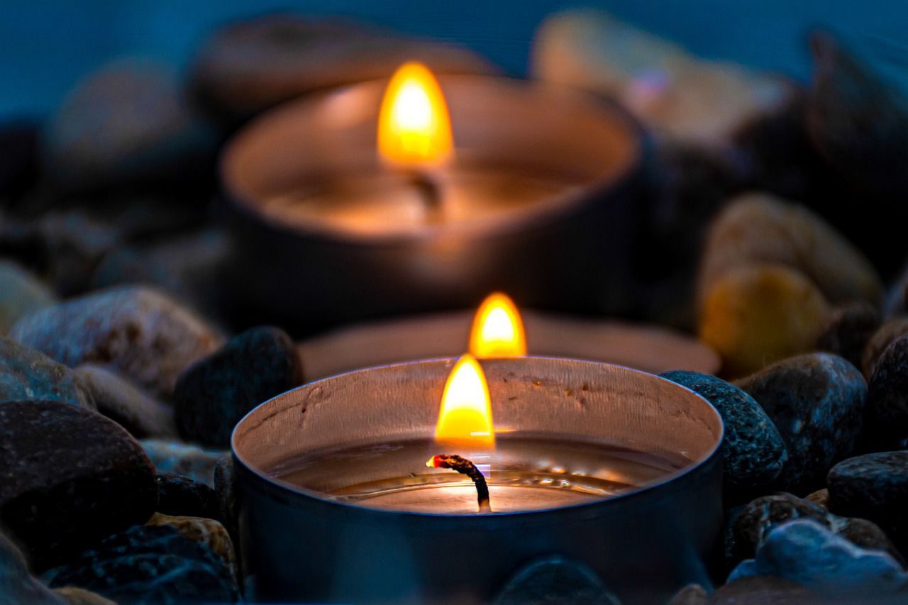 1280x853 Votive Candles Shabbat