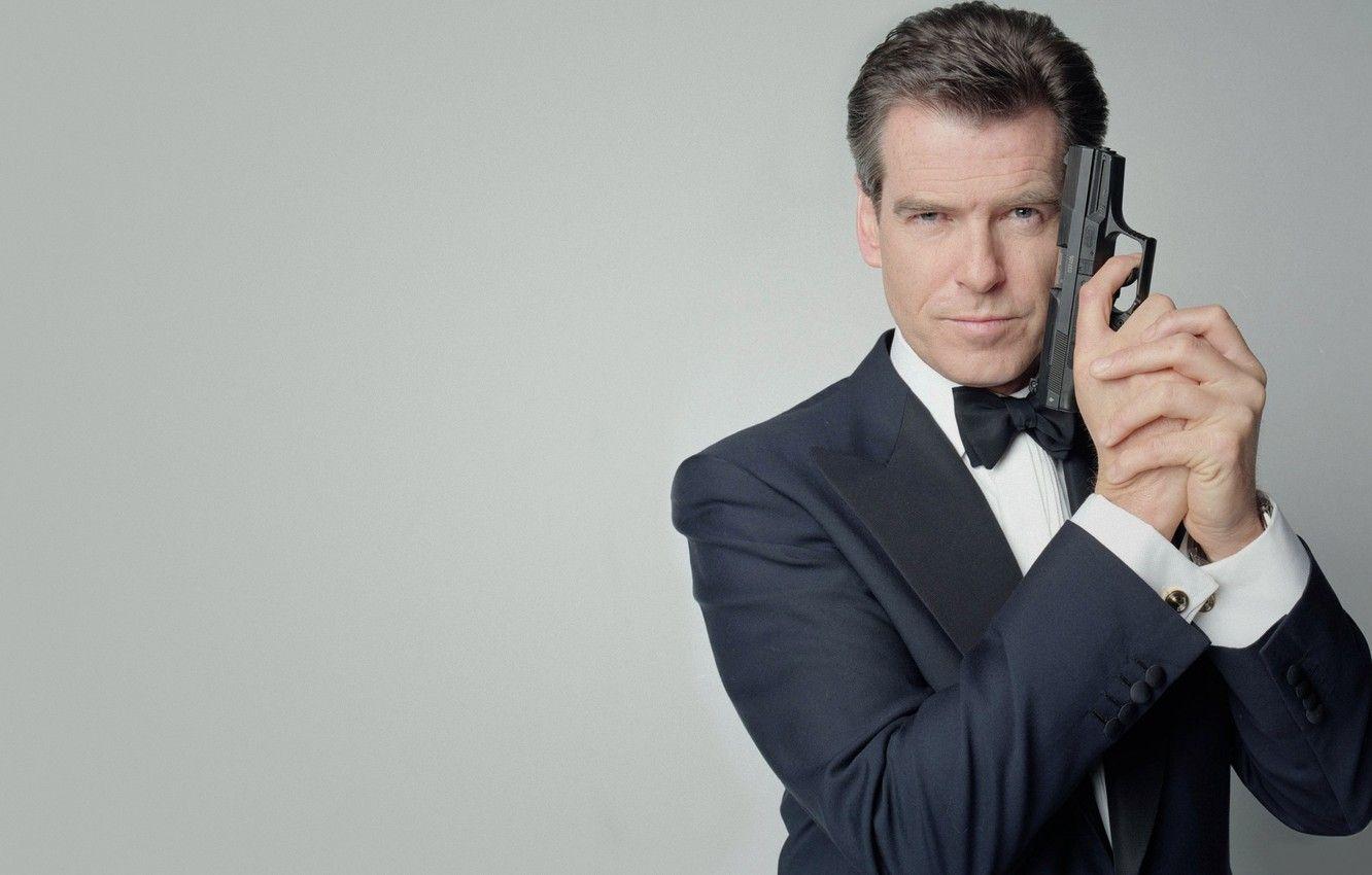 1332x850 Wallpaper look, gun, james bond, Pierce Brosnan, Pierce