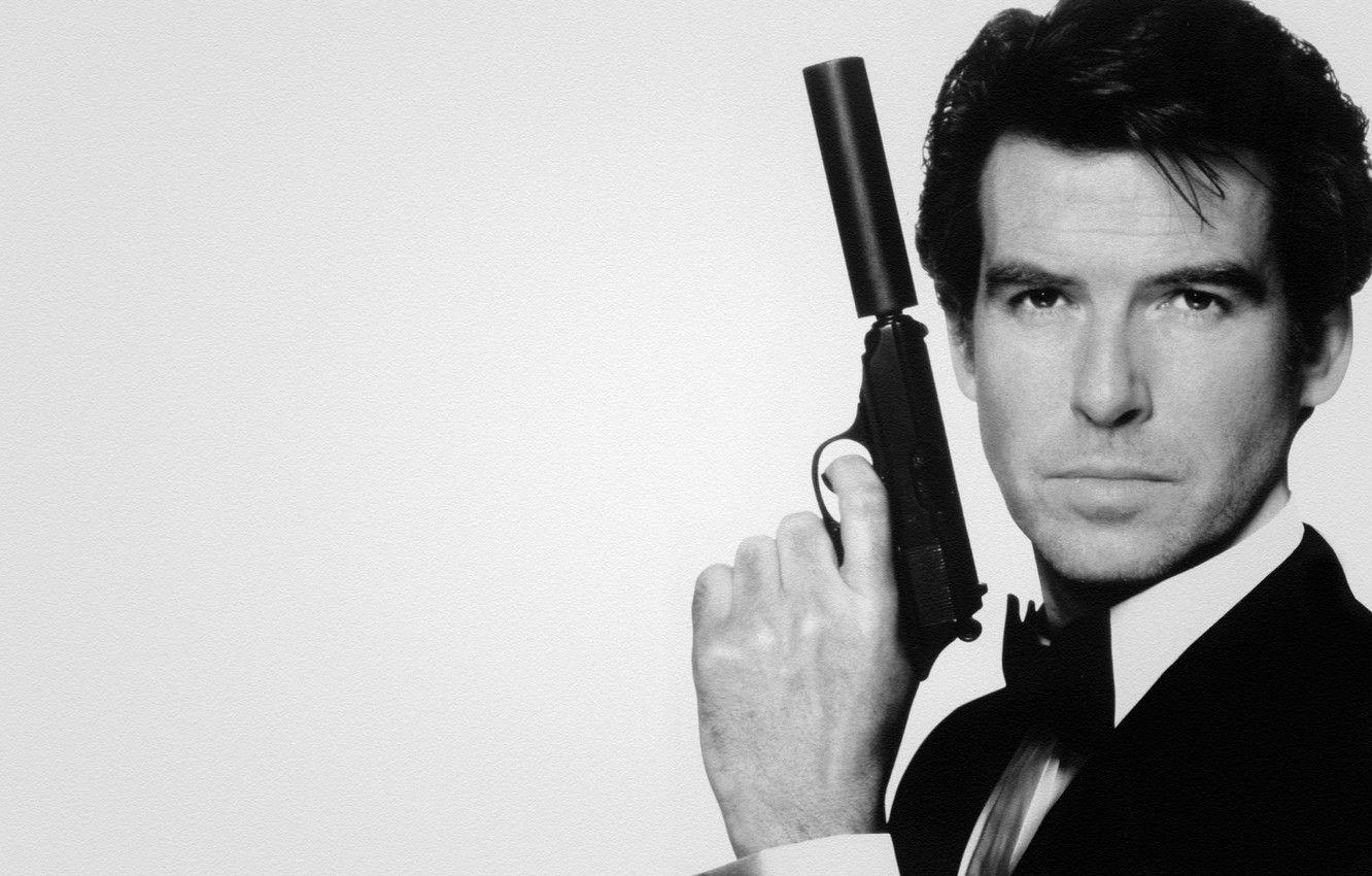 1332x850 Wallpaper gun, james bond, Pierce Brosnan, Pierce