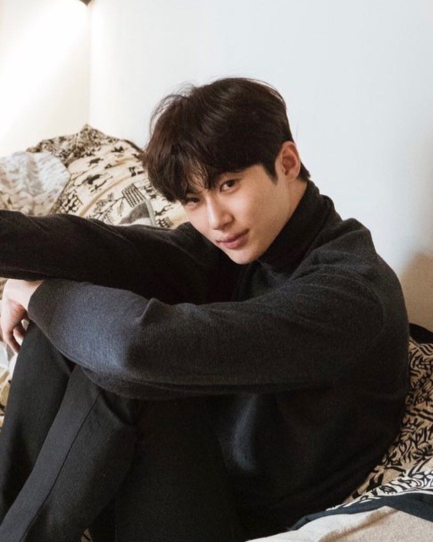 863x1079 Boyfriend Material Picture