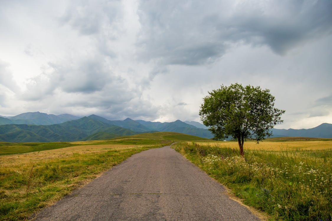 1125x750 Rural Side Road · Free