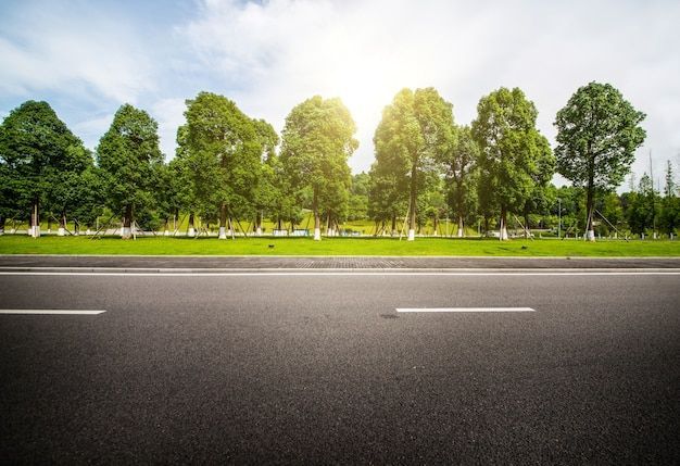 626x429 Side Road Image