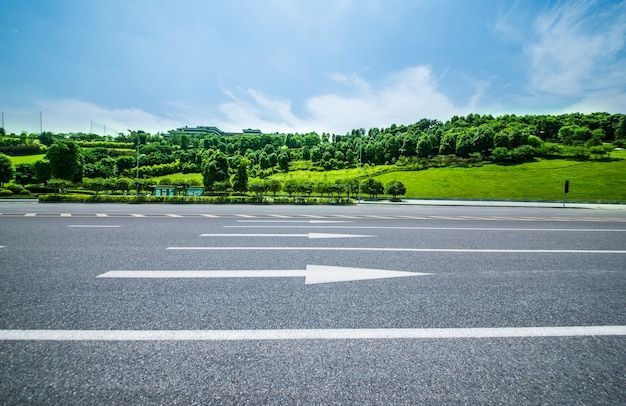 626x406 Road Side View Image Download